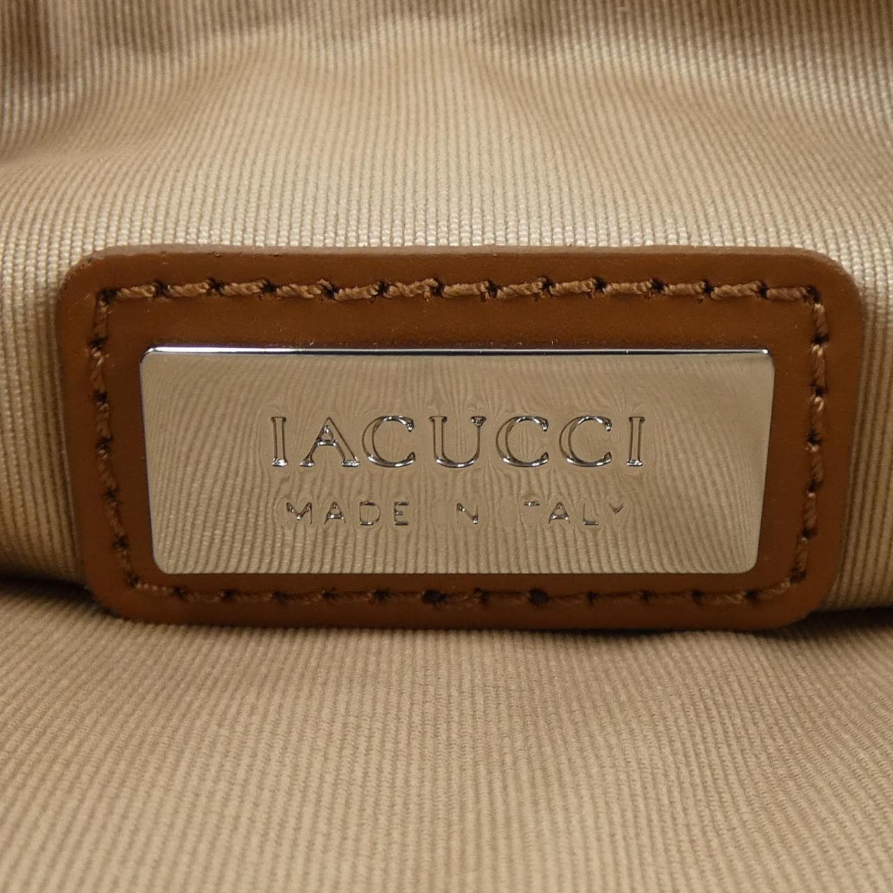 IACUCCI BAG