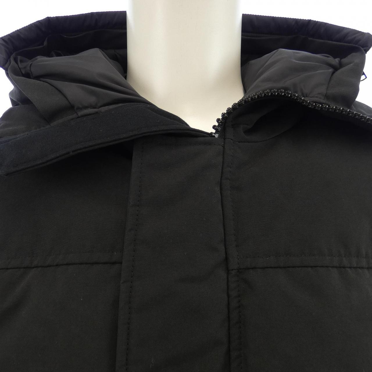 カナダグース CANADA GOOSE ダウンジャケット