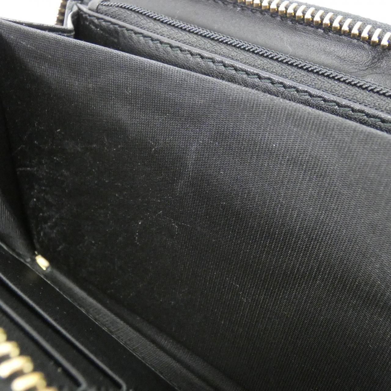 グッチ 410102 9F26G 財布