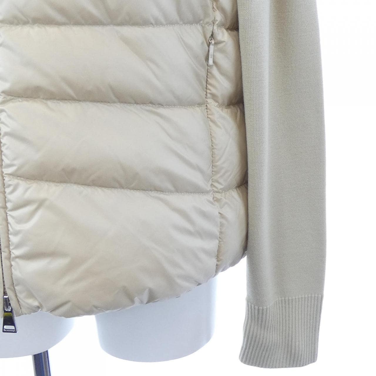 【新品】モンクレール MONCLER K20939B00024 ダウンジャケット