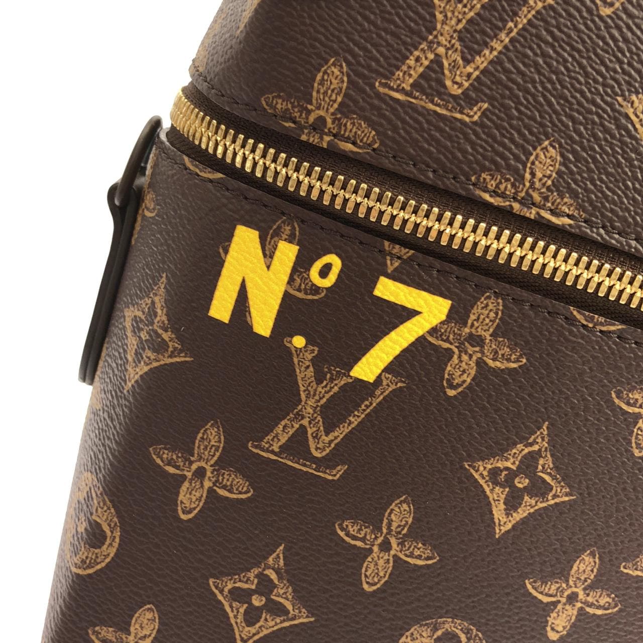 ルイヴィトン モノグラム(N°7) ヴェルティカル ボックス トランク M59664 バッグ