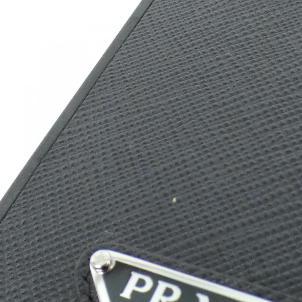 プラダ (IPHONE 15 PRO) 1ZH191 フォンケース