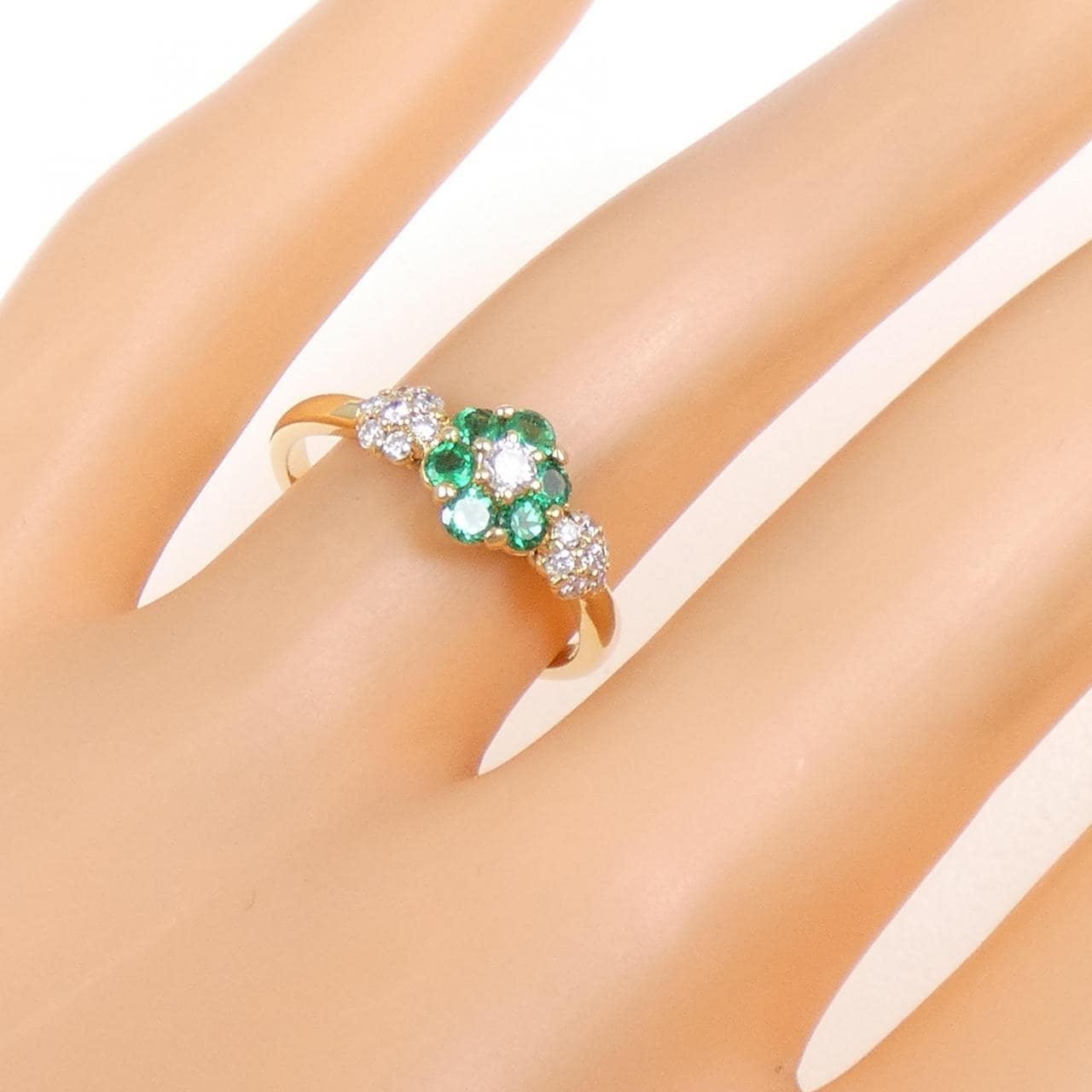K18YG フラワー エメラルド リング 0.29CT