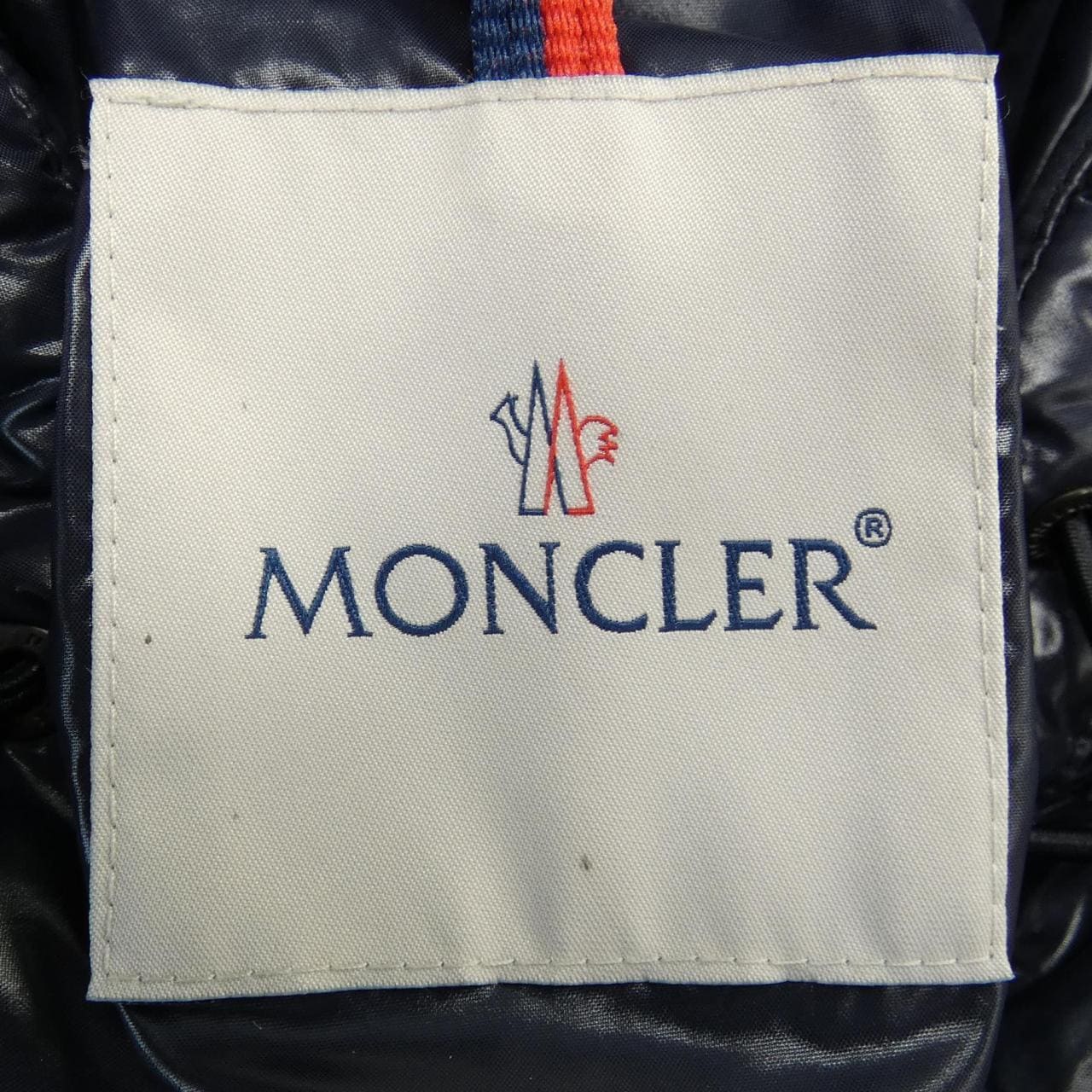 モンクレール MONCLER ダウンジャケット