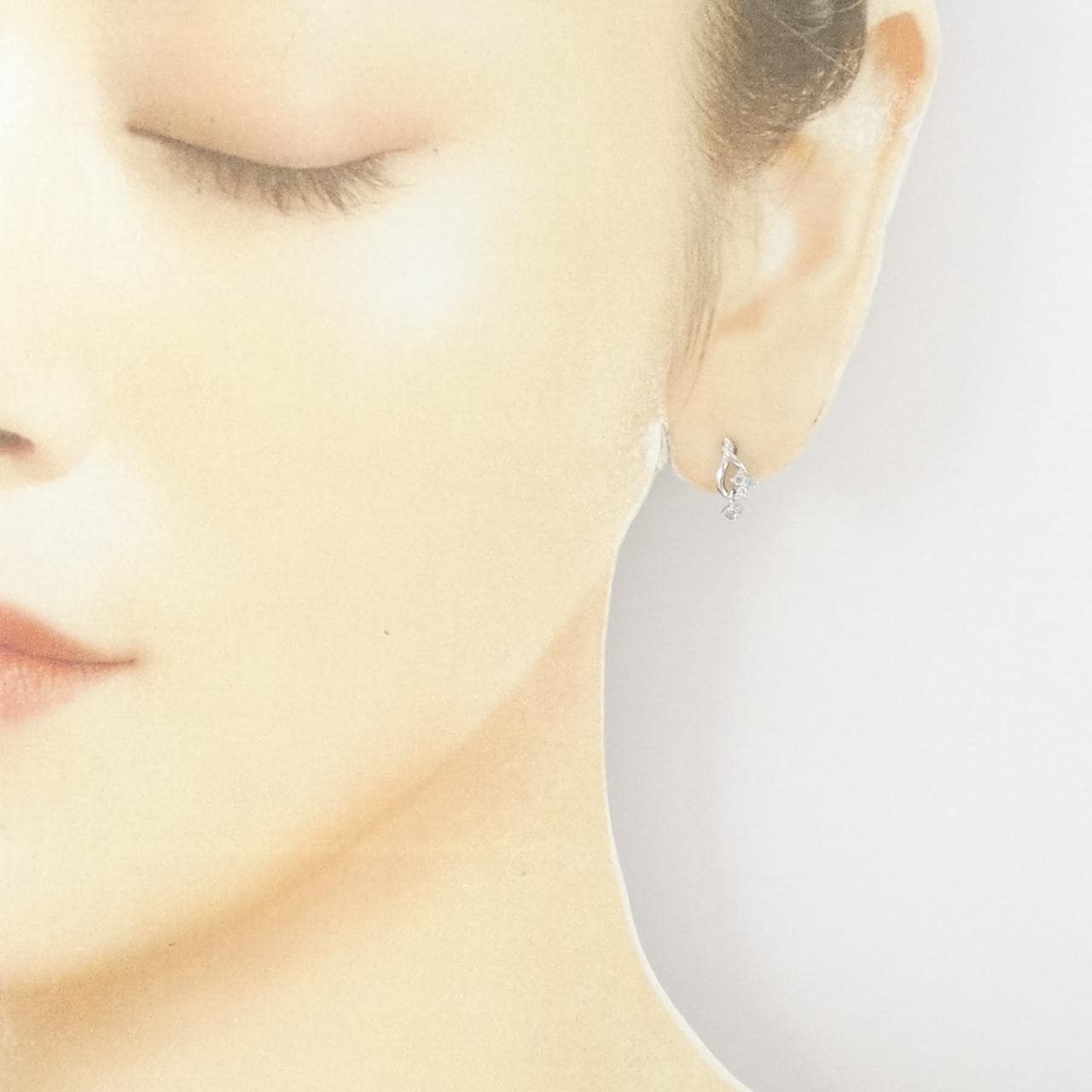 4°C Color Stone Earrings