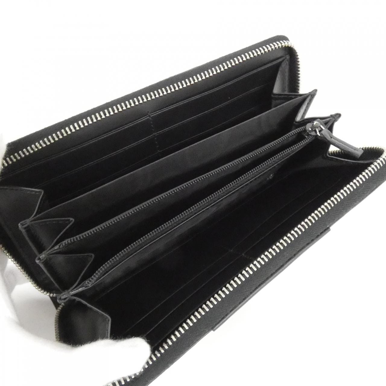 グッチ 779879 KGDHN 財布