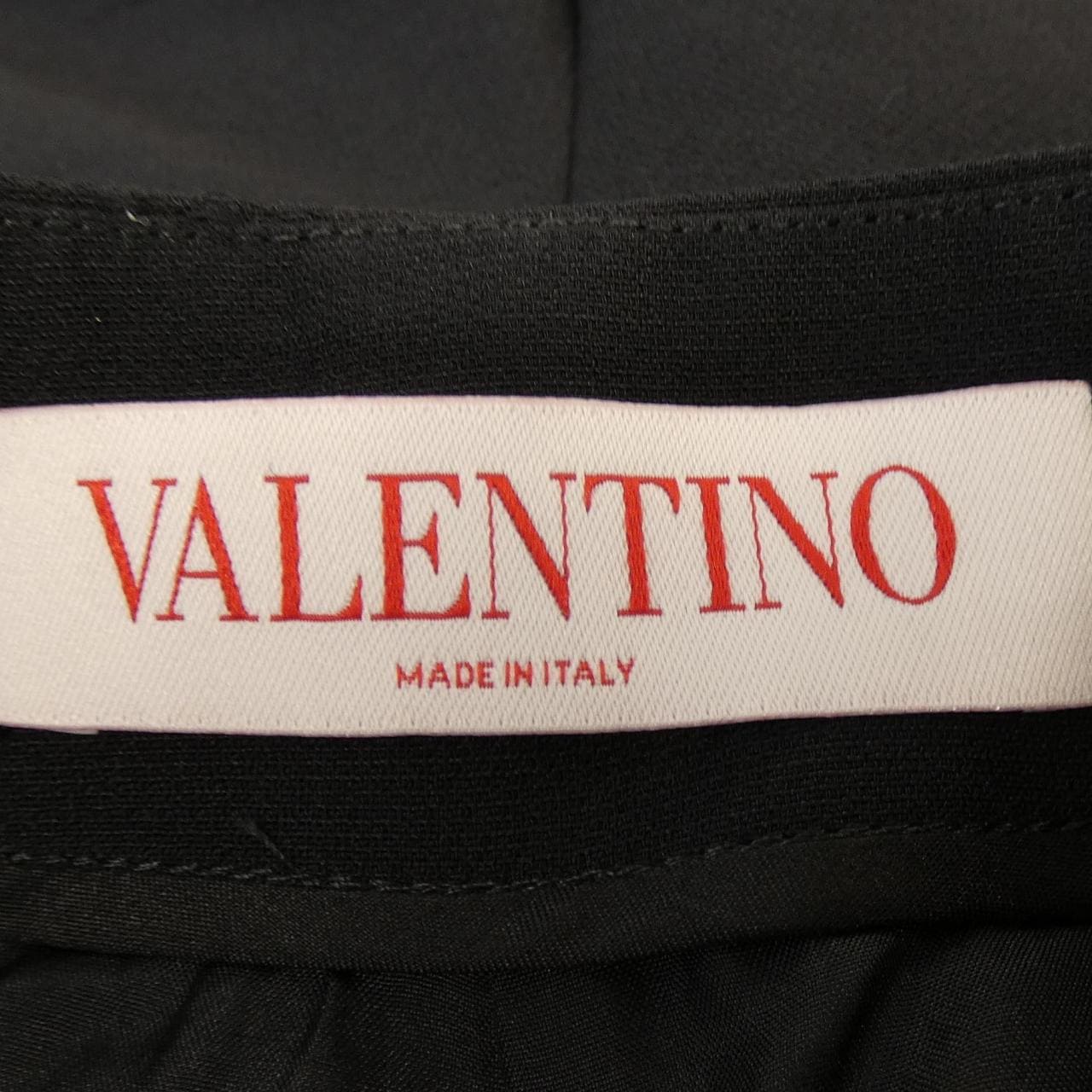 ヴァレンティノ VALENTINO 5B3RABF51CF ショートパンツ