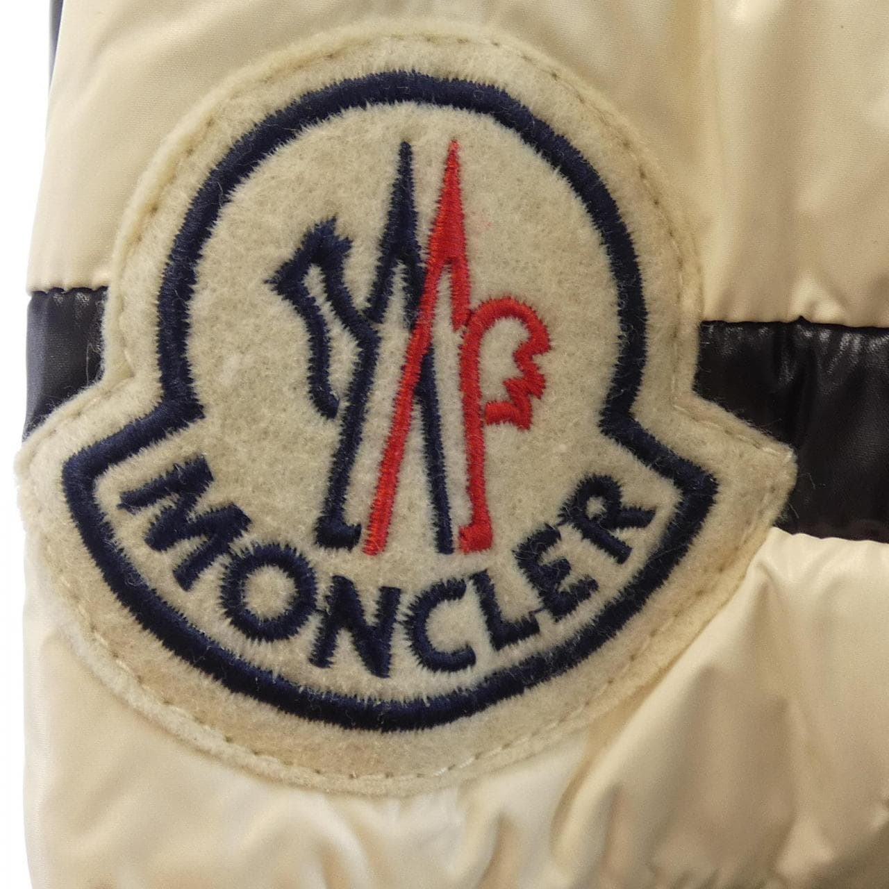 モンクレール MONCLER 40316/60 LEON ダウンジャケット