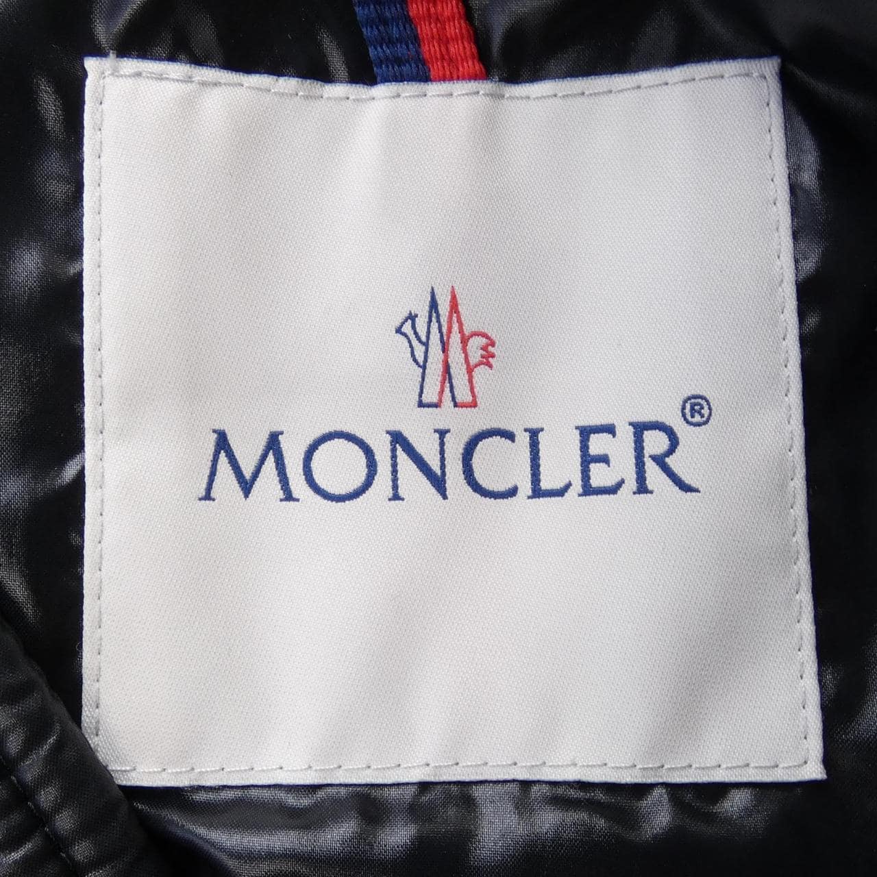 モンクレール MONCLER ダウンジャケット