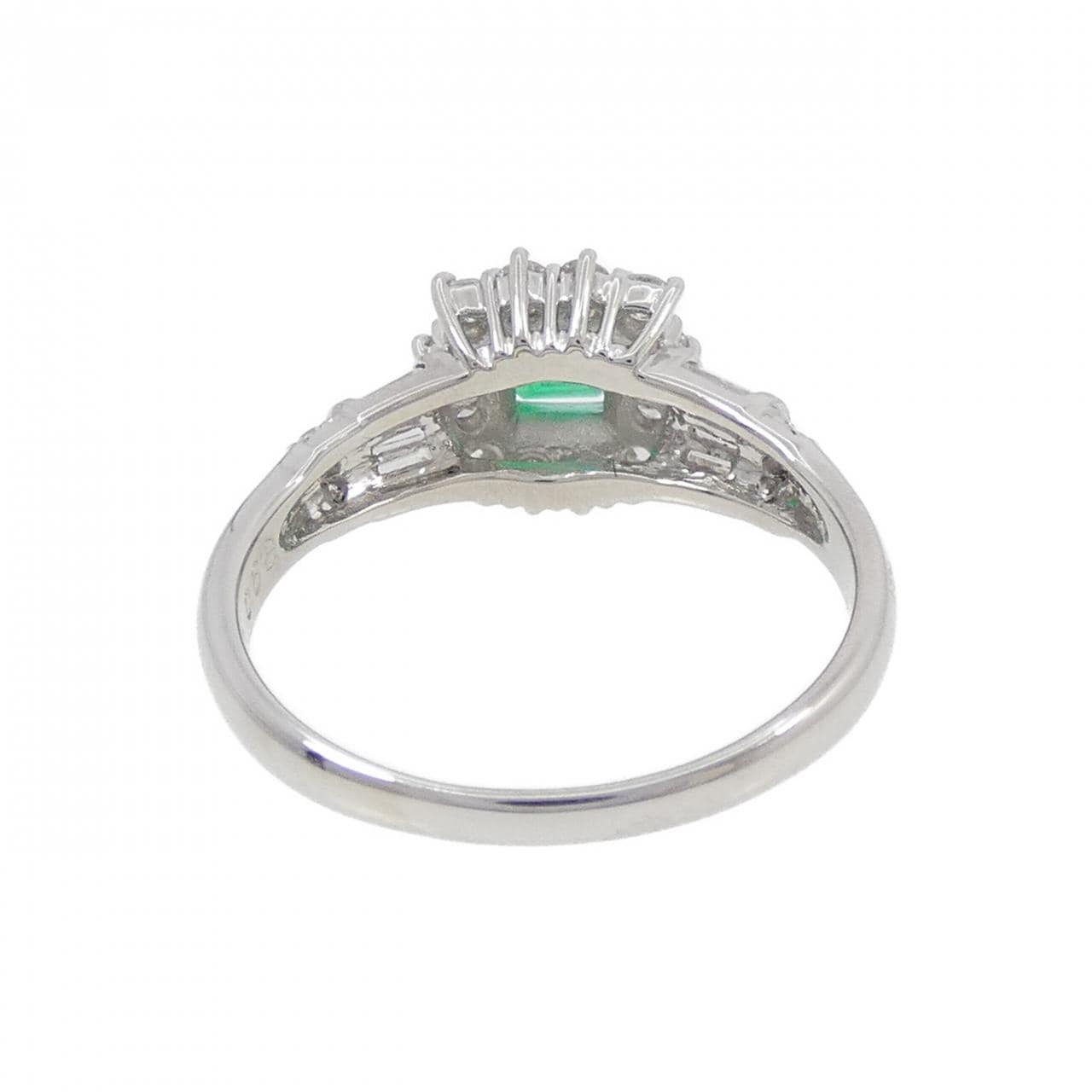 PT900 Emerald Ring 0.50CT
