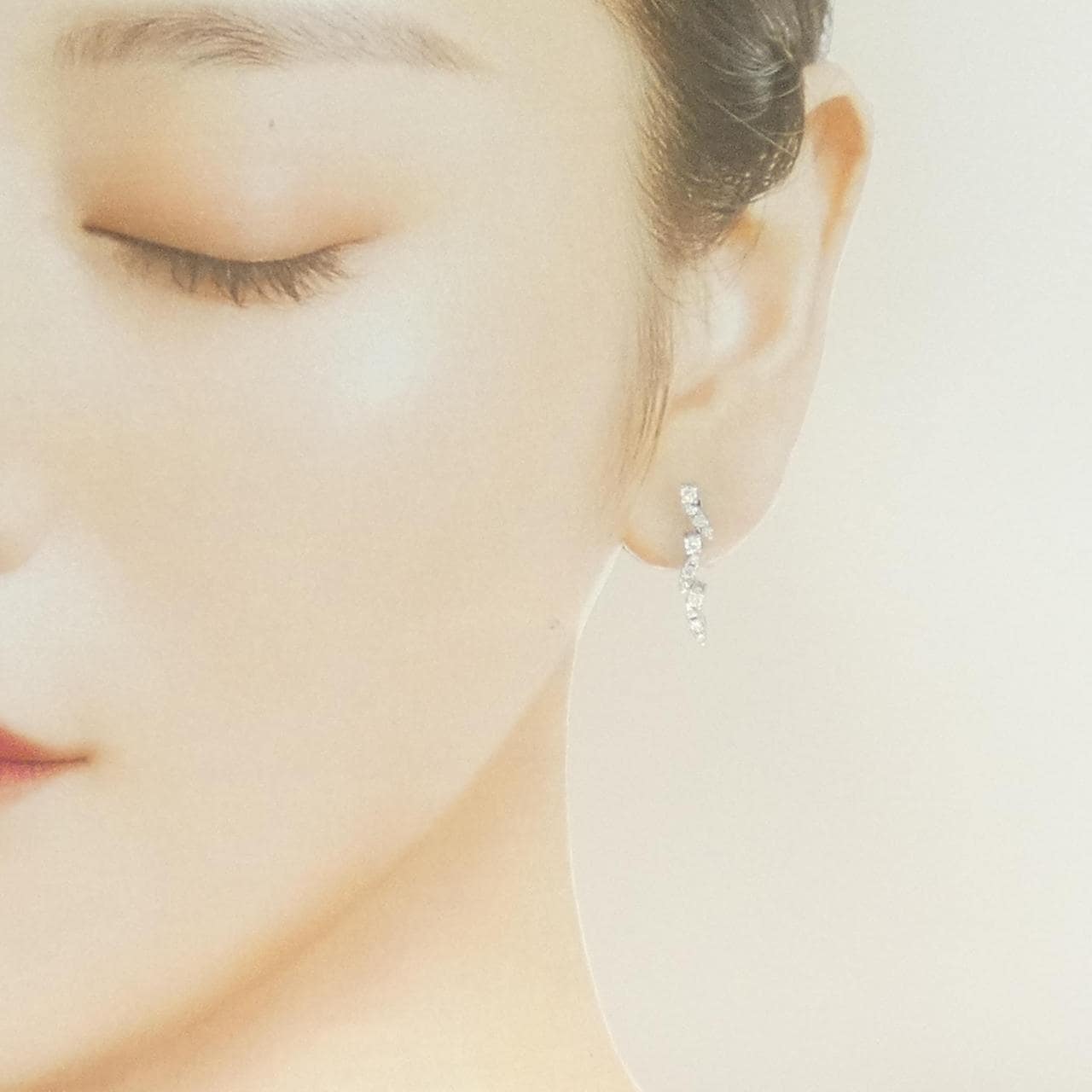 K18WG ダイヤモンド ピアス 0.42CT