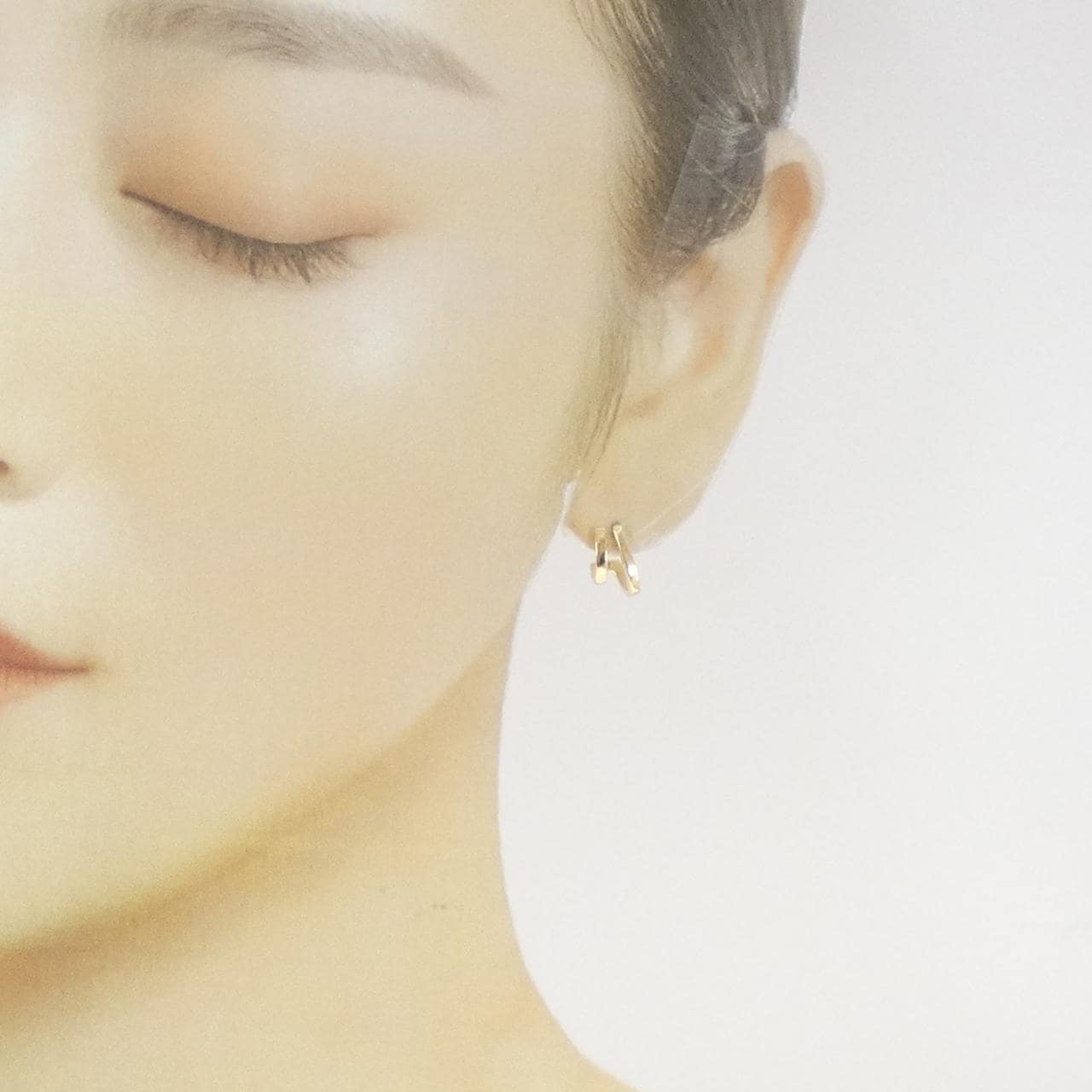 K18YG earrings