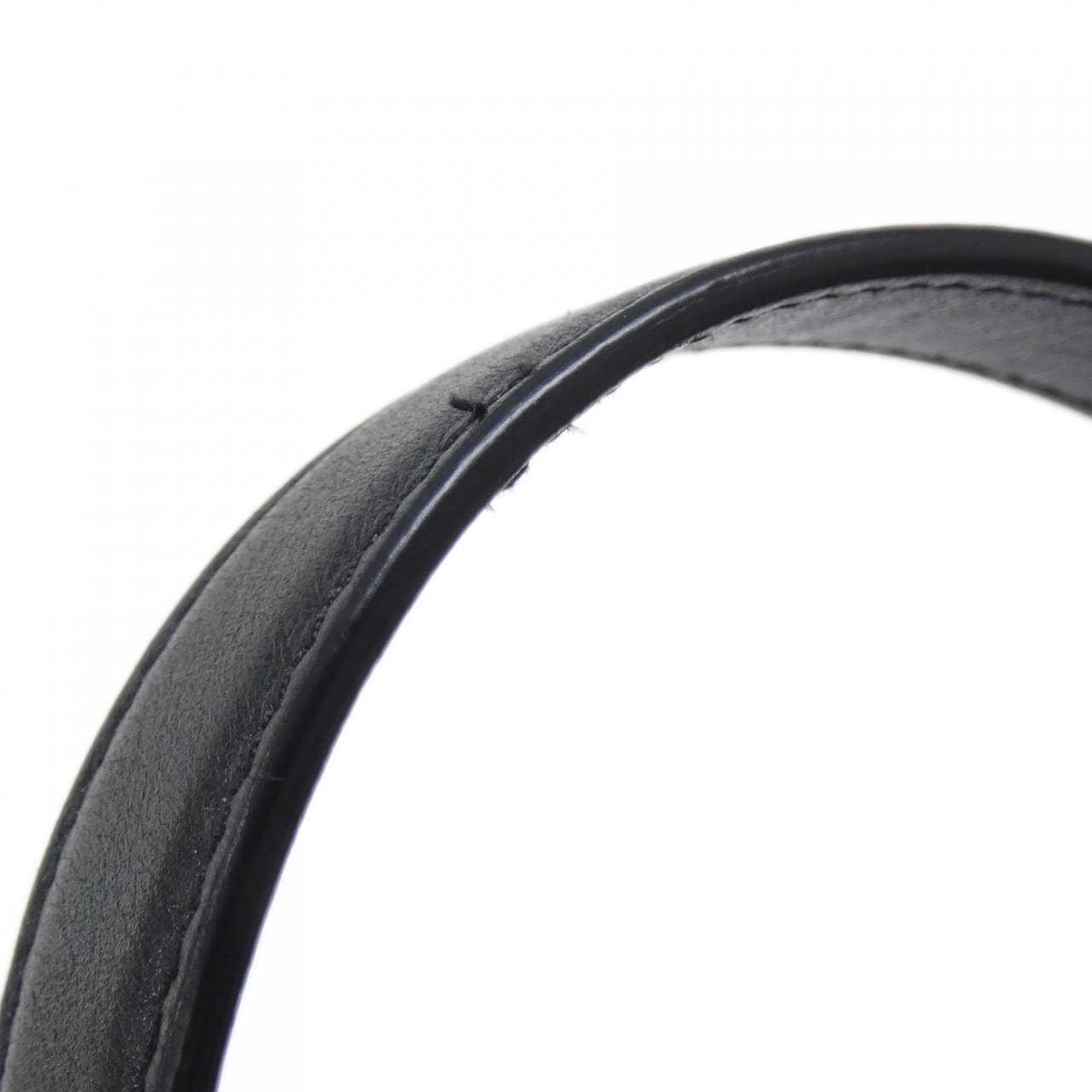 クリスチャンディオール ディオール エッセンシャル ミディアム M8721OZVJ バッグ