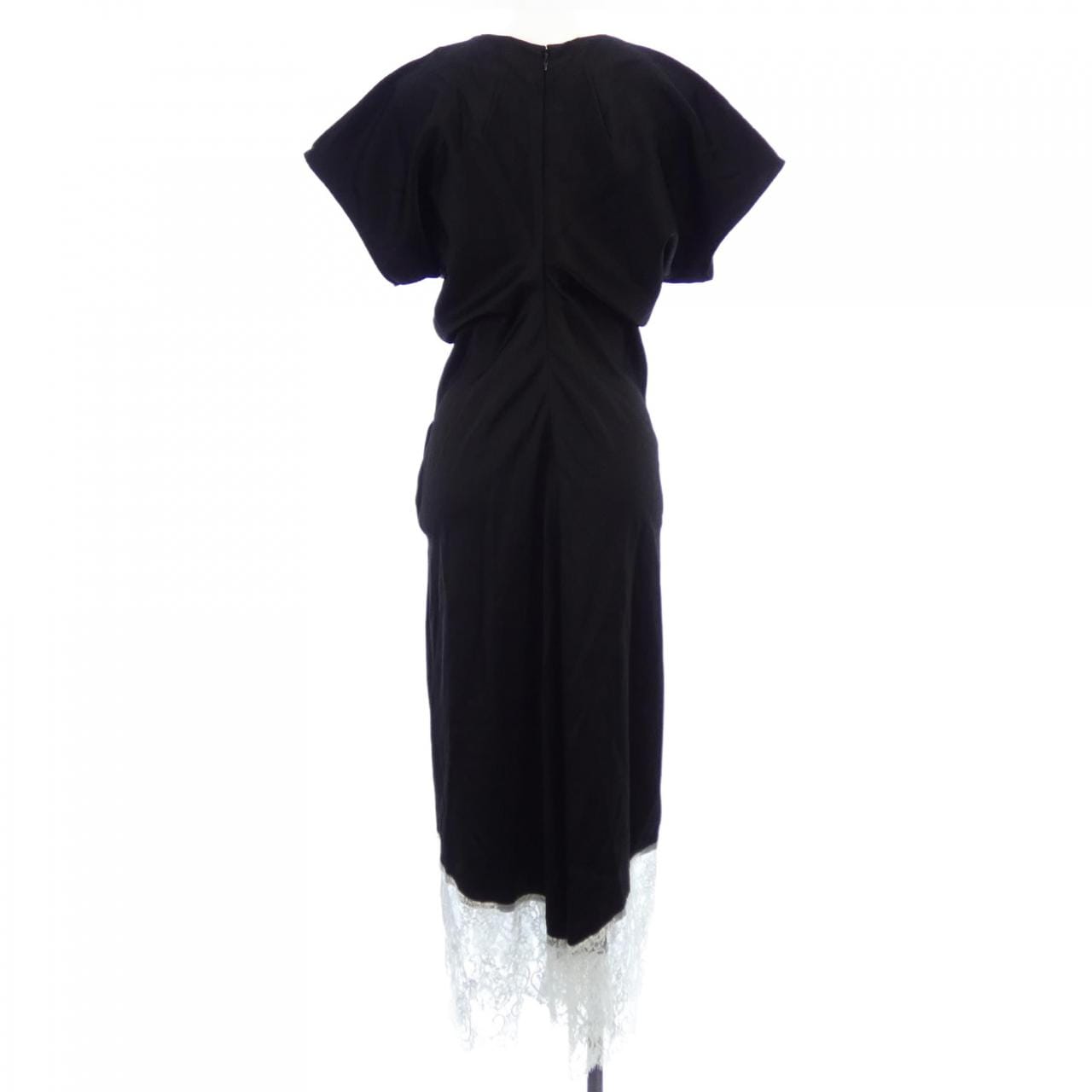 AKIKO AOKI ワンピース