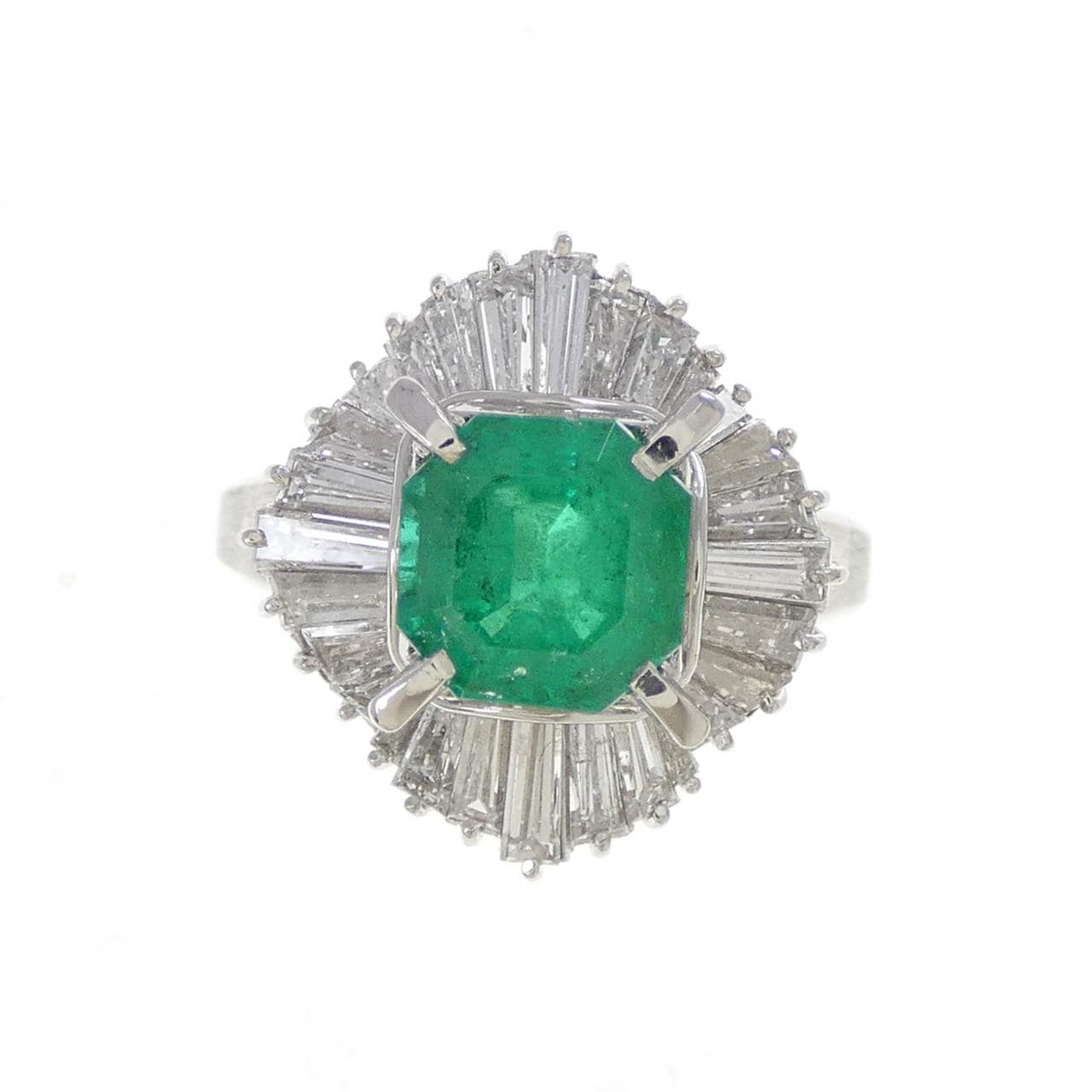 PM900 エメラルド リング 2.10CT