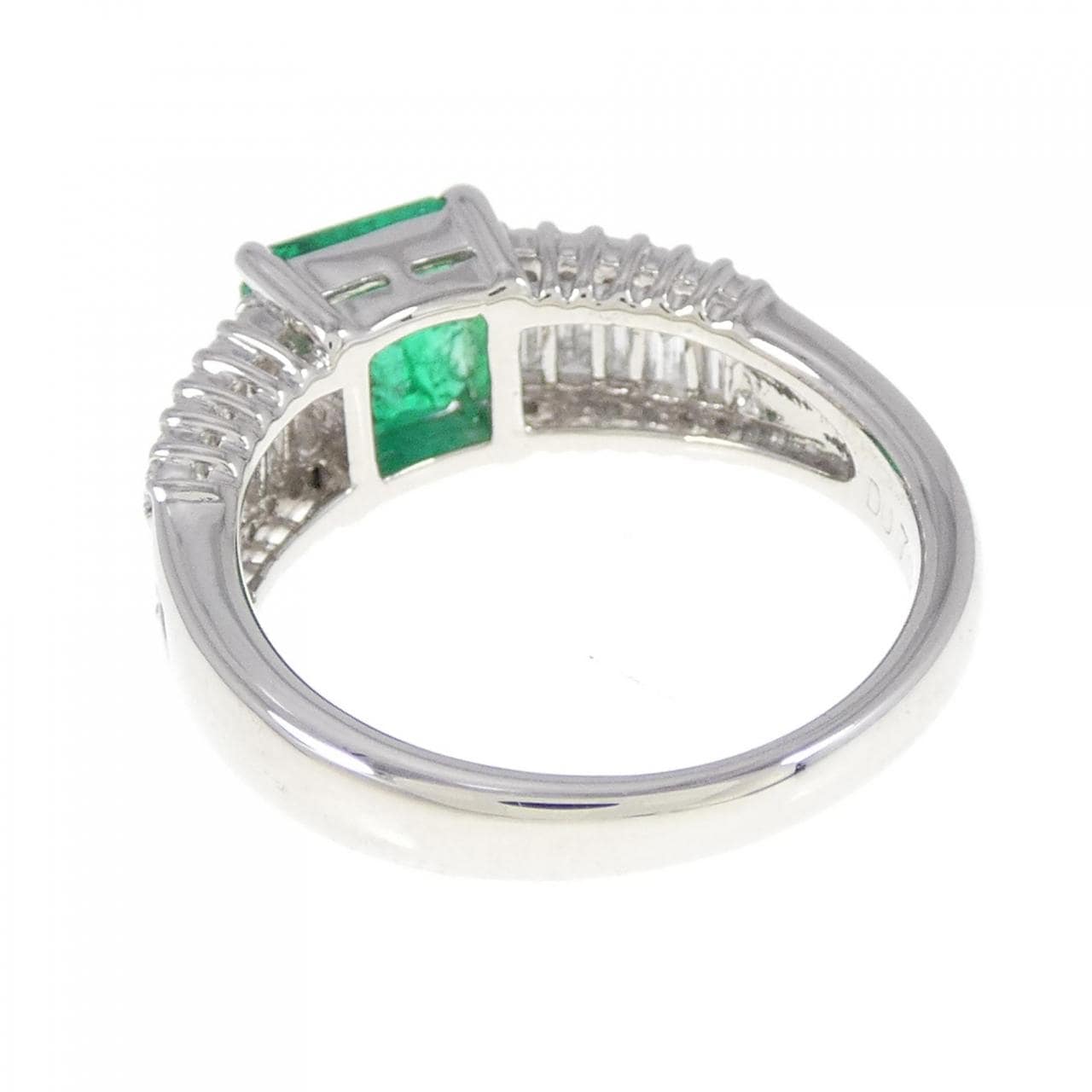 PT Emerald Ring 1.56CT Made in Colombia