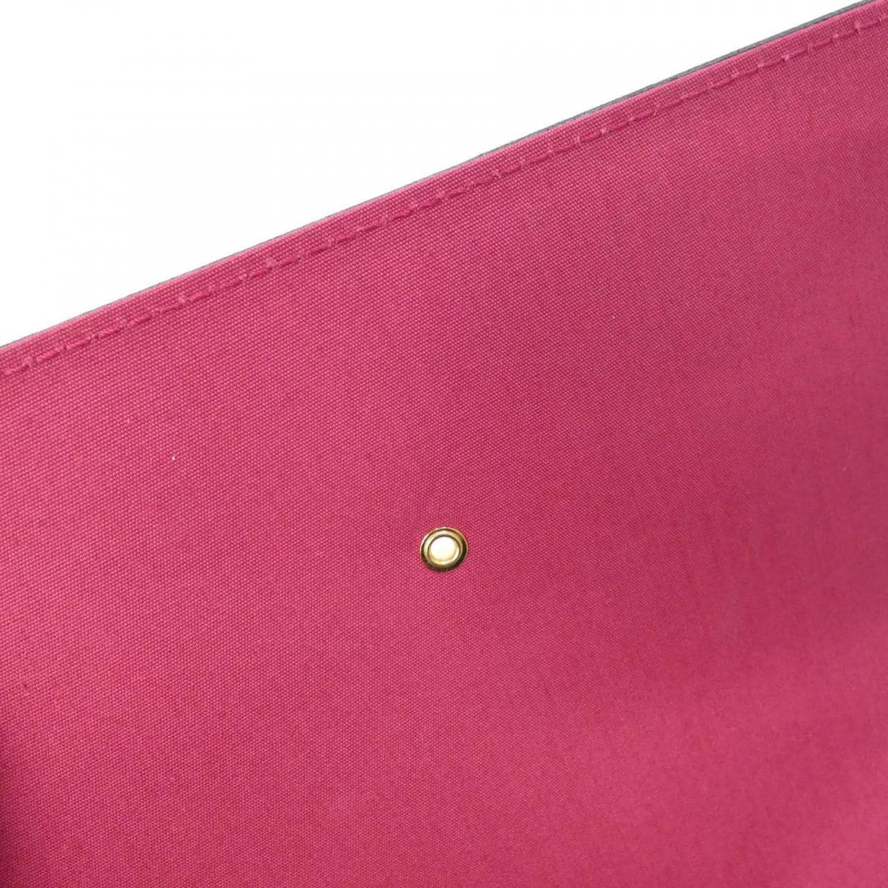 ルイヴィトン ヴェルニ ポシェット ルイーズ GM M94270 クラッチバッグ