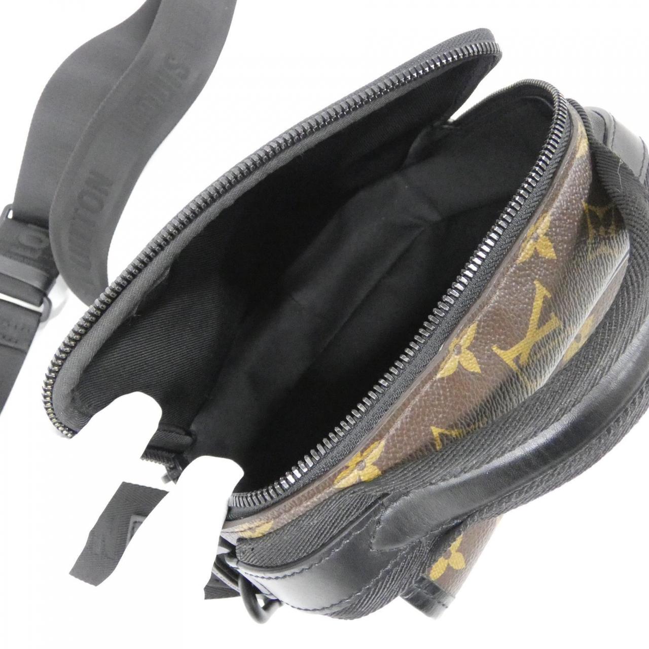 ルイヴィトン モノグラム マカサー クエスト メッセンジャー M46973 ショルダーバッグ