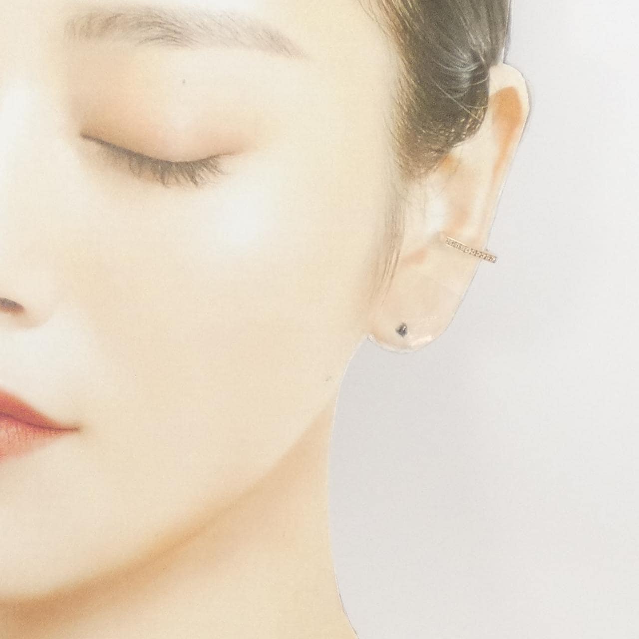 ヒロタカ オクタゴン イヤーカフ 0.07CT 片耳