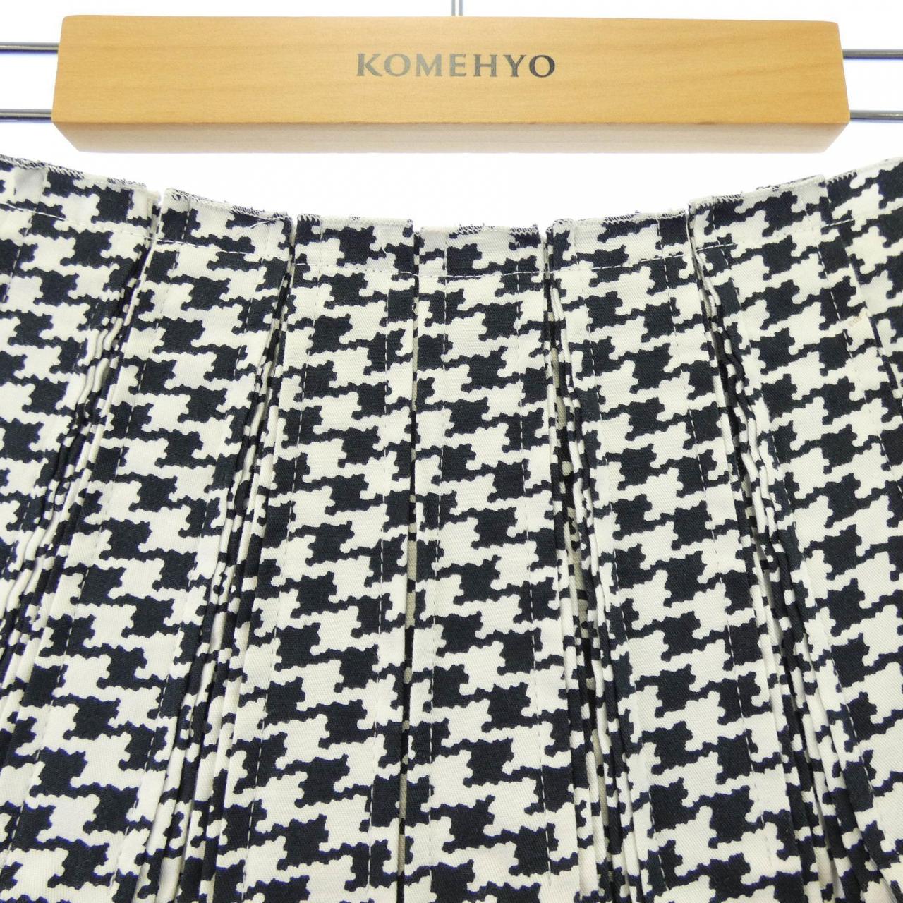 エルマンノシュエルビーノ ERMANNO SCERVINO スカート