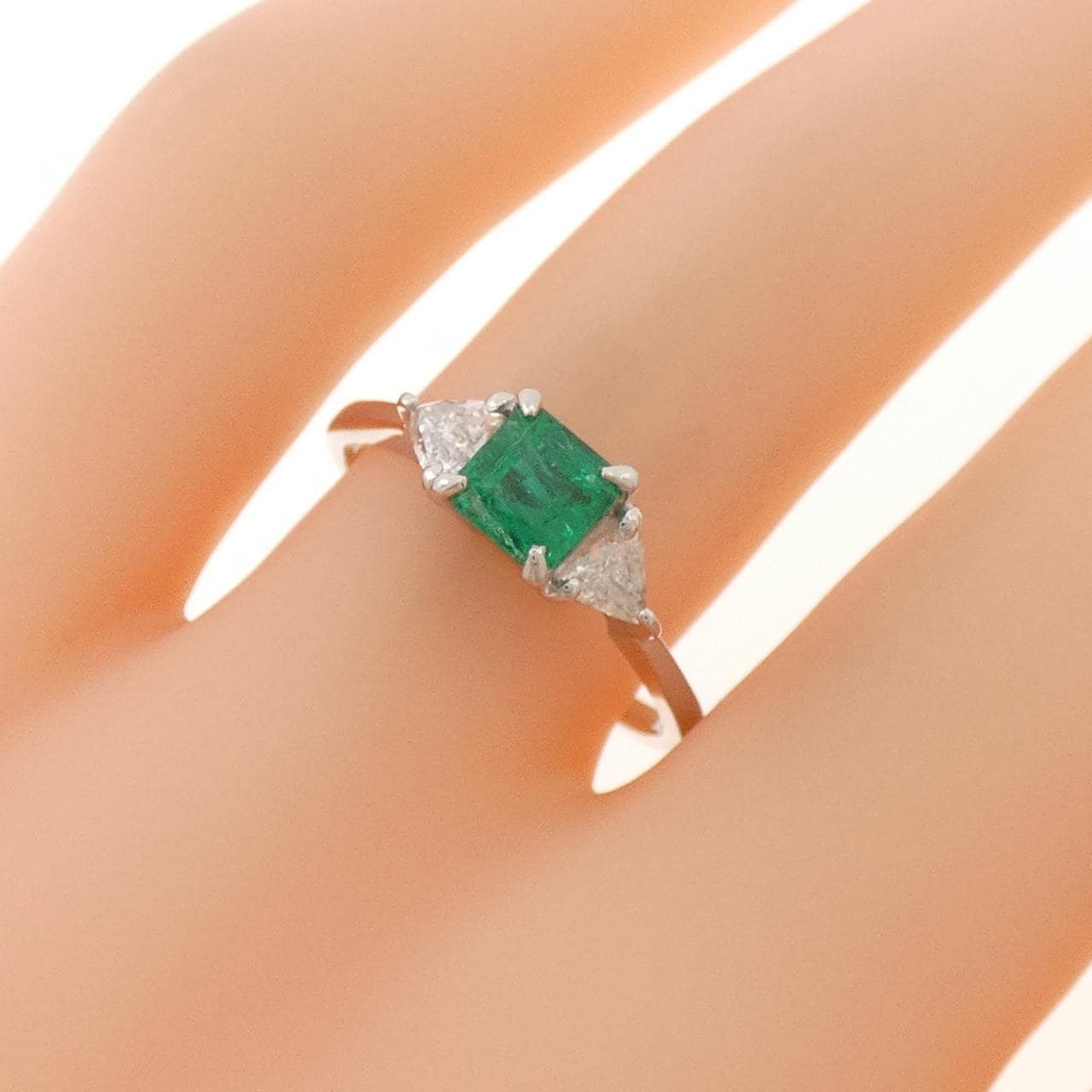 PT900 エメラルド リング 0.52CT