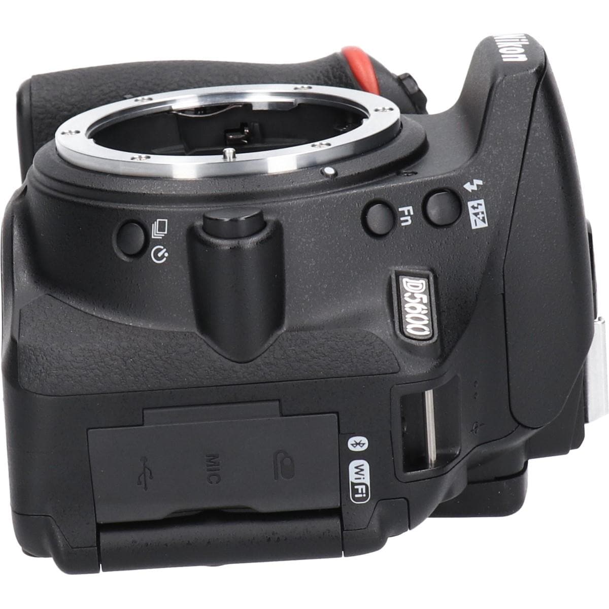 Ｄ５６００