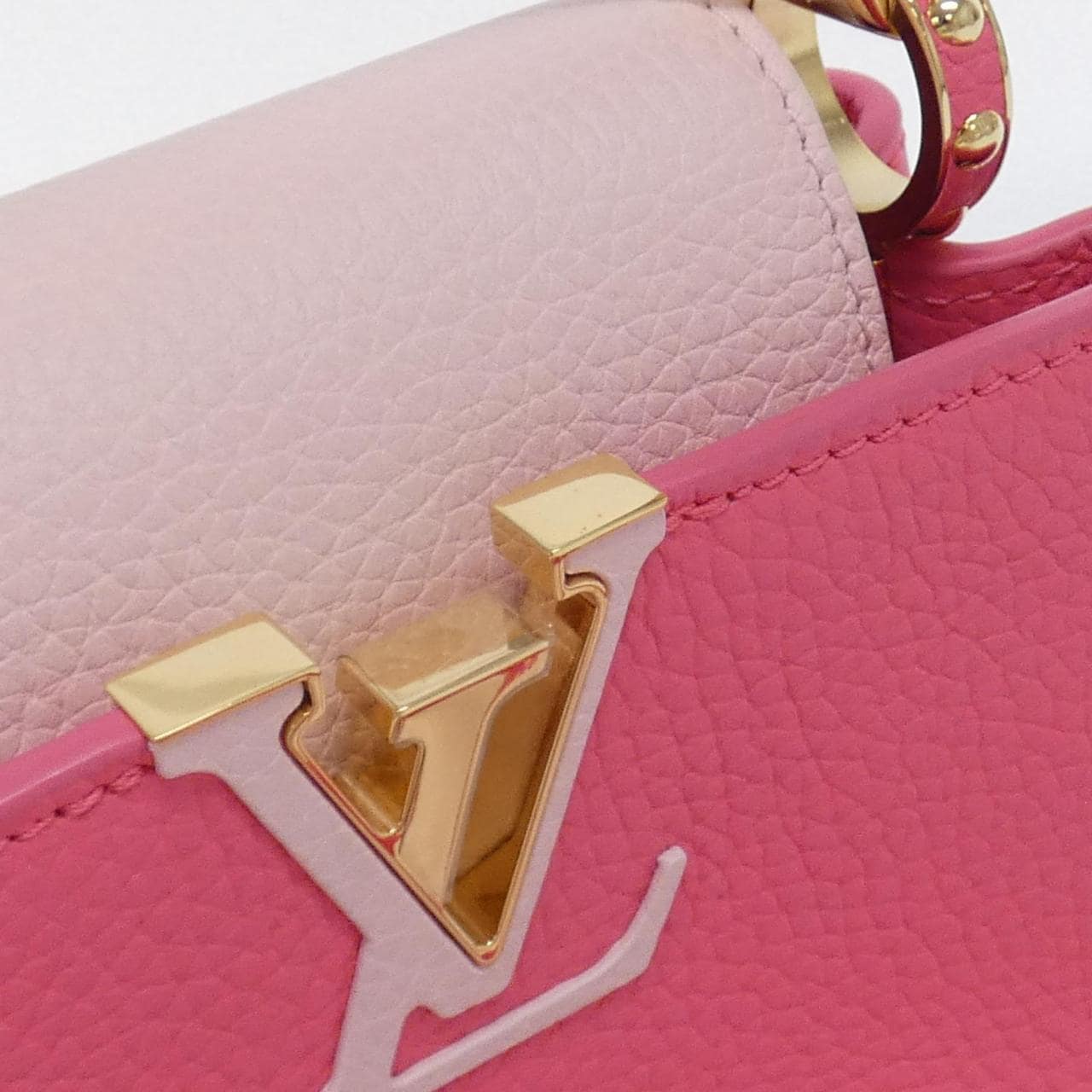 ルイヴィトン カプシーヌ MINI M22796 バッグ