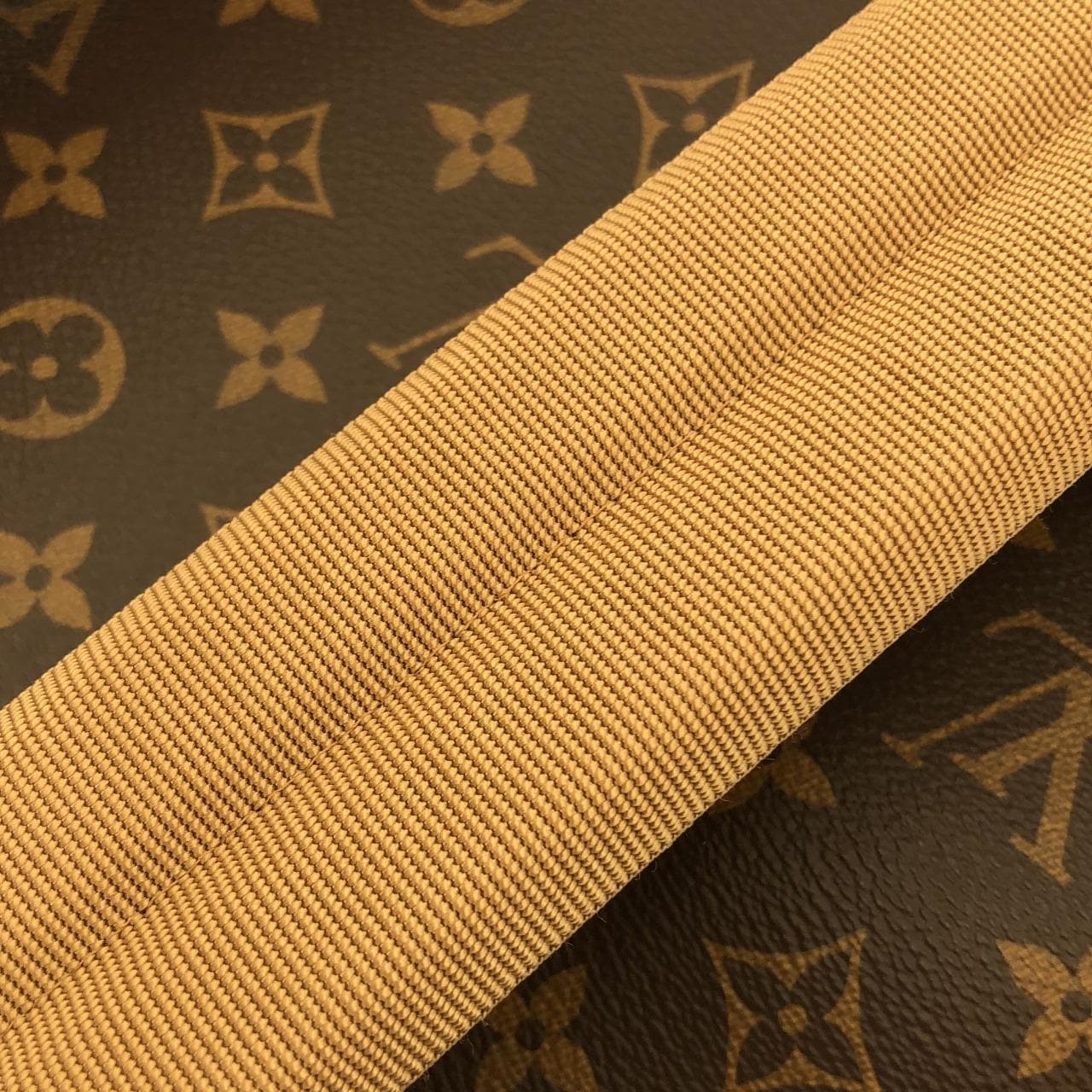 ルイヴィトン モノグラム アウトドア バックパック M12624 リュックサック