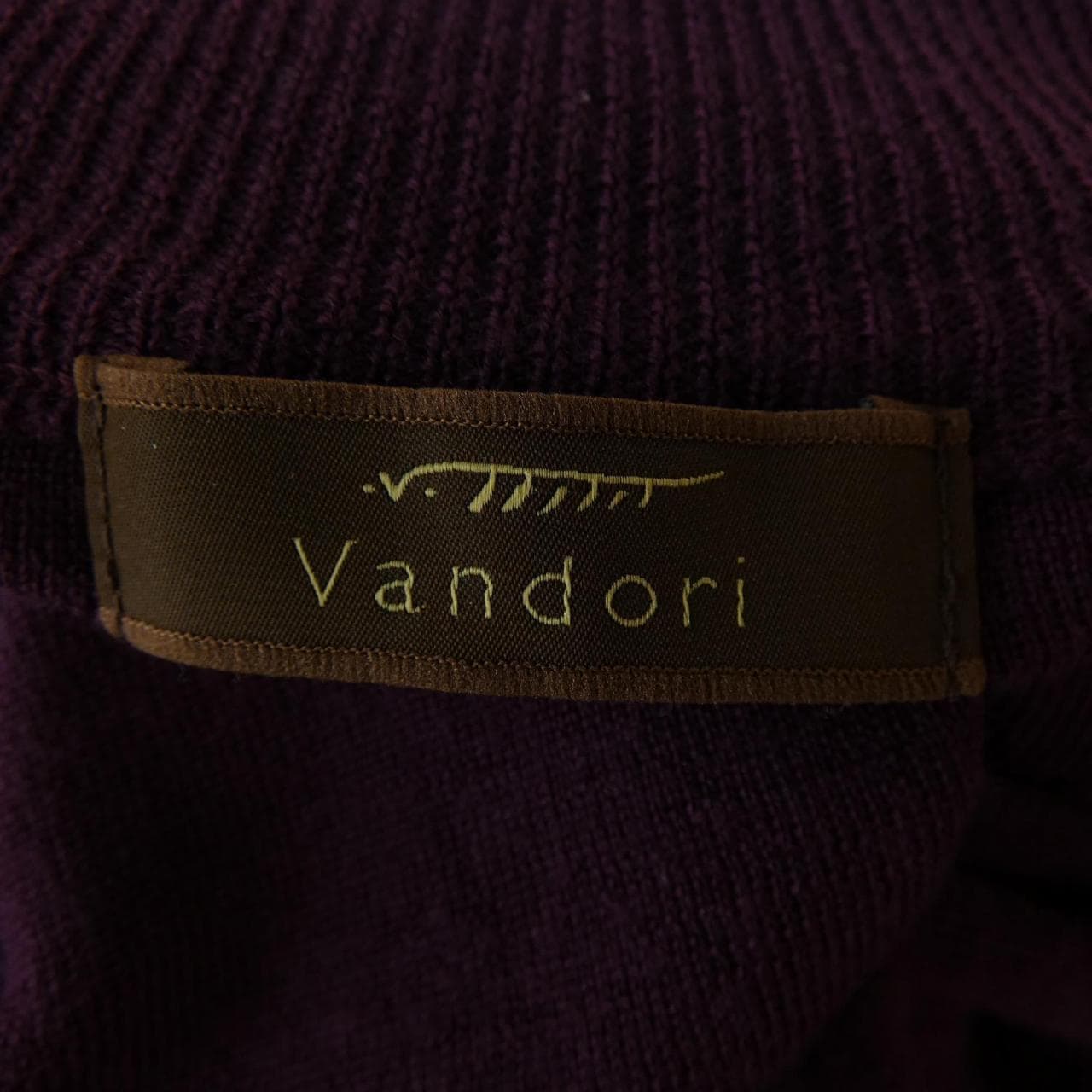 VANDORI ニット