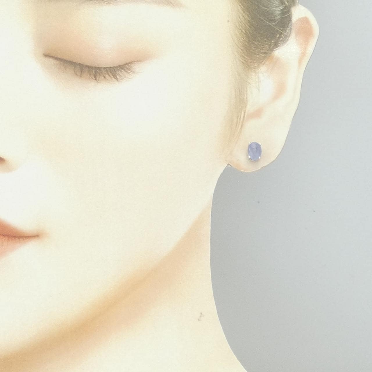 18KWG/K18WG カルセドニー ピアス