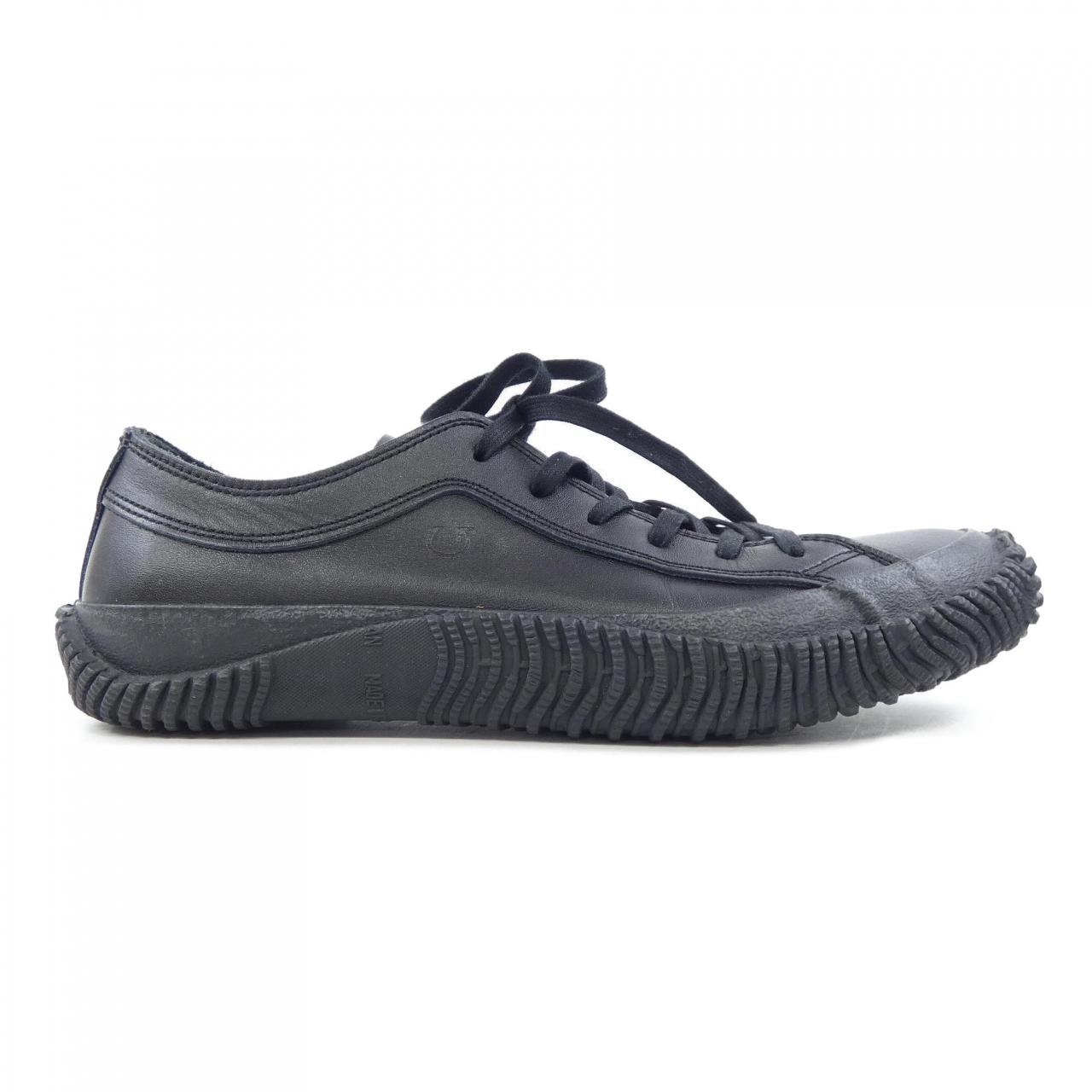 SPINGLE MOVE スニーカー