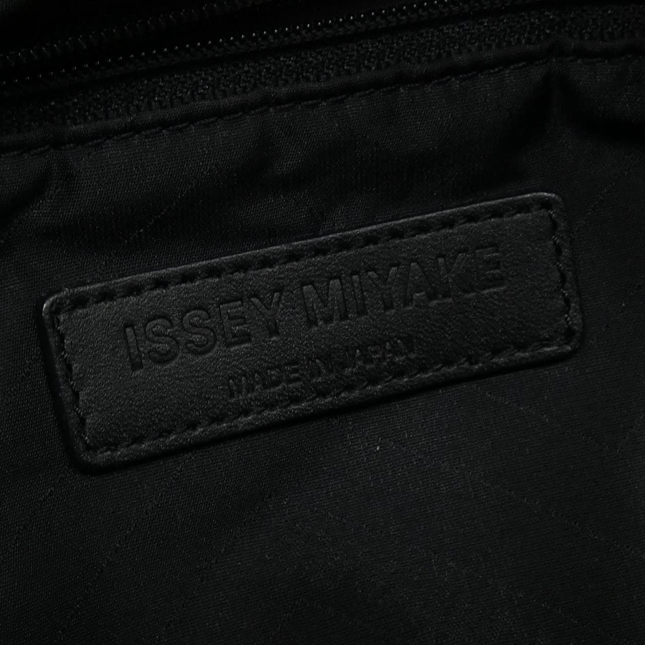 イッセイミヤケ ISSEY MIYAKE BAG