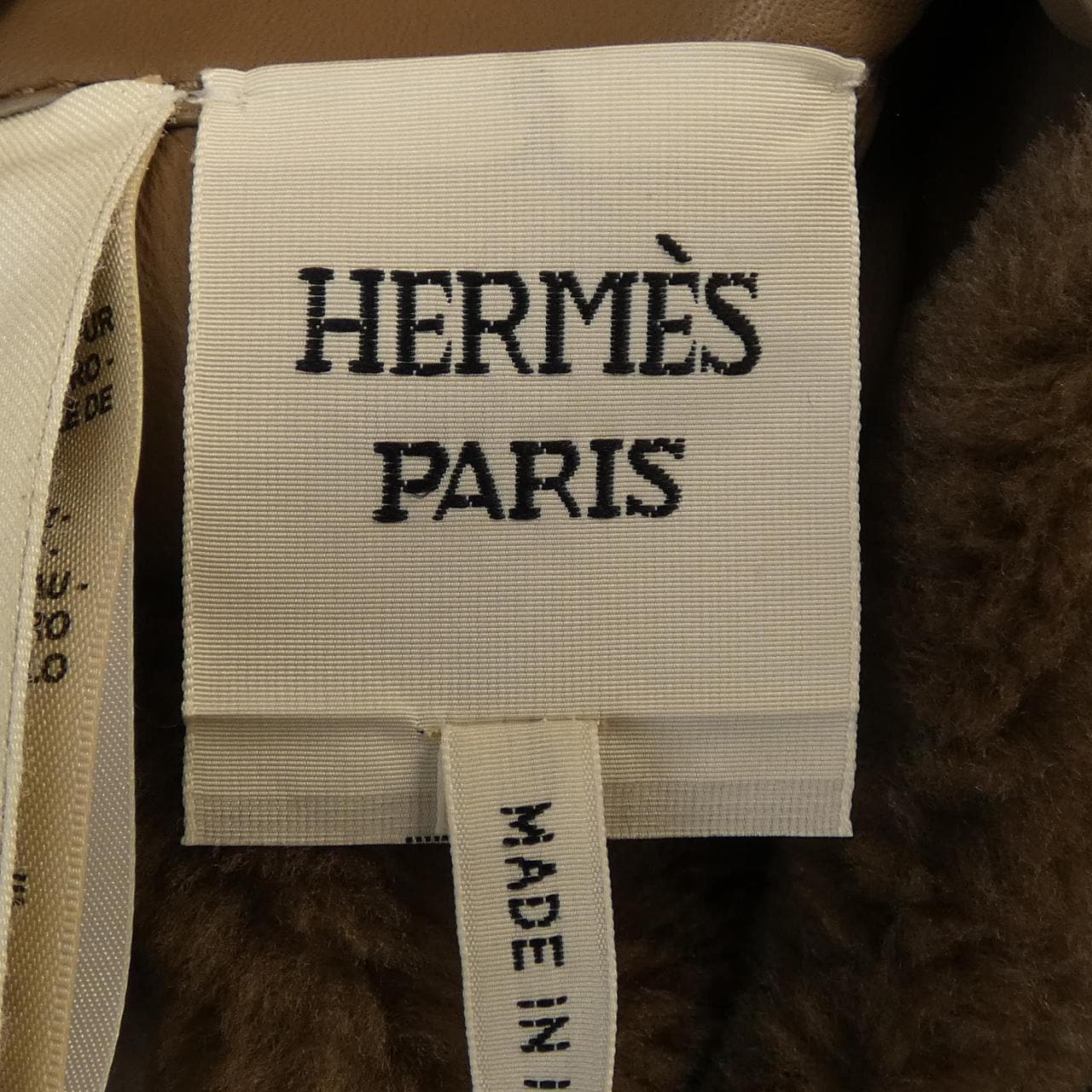エルメス HERMES クルードセル CLOU DE SELLE 4H1225D5 ムートンジャケット