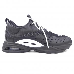 ナイキ NIKE スニーカー