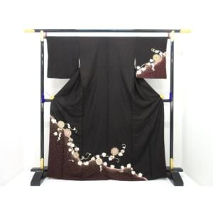 訪問着　友禅金彩加工　刺繍入り
