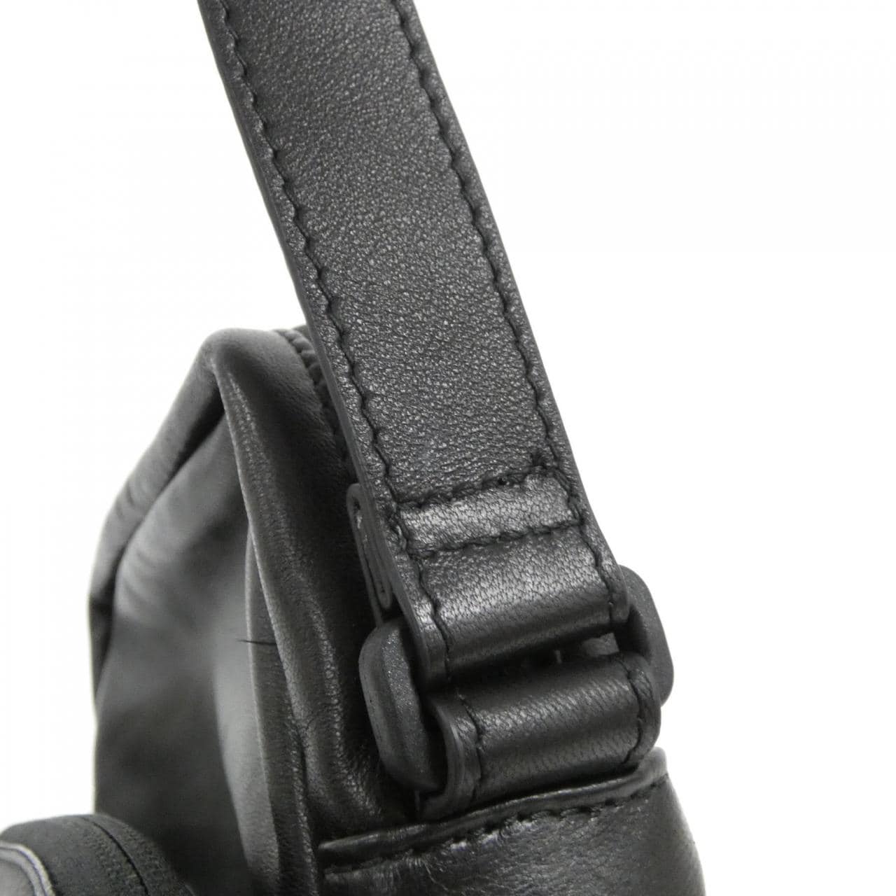 バレンシアガ 811907 2ABJJ ショルダーバッグ