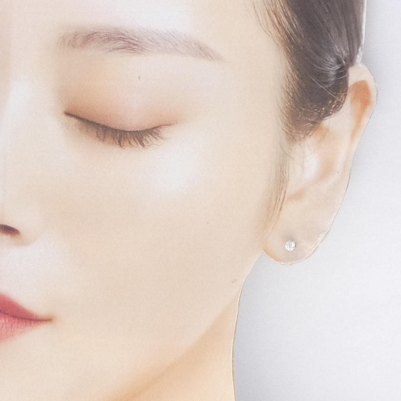 PT900钻石耳环 0.30 克拉