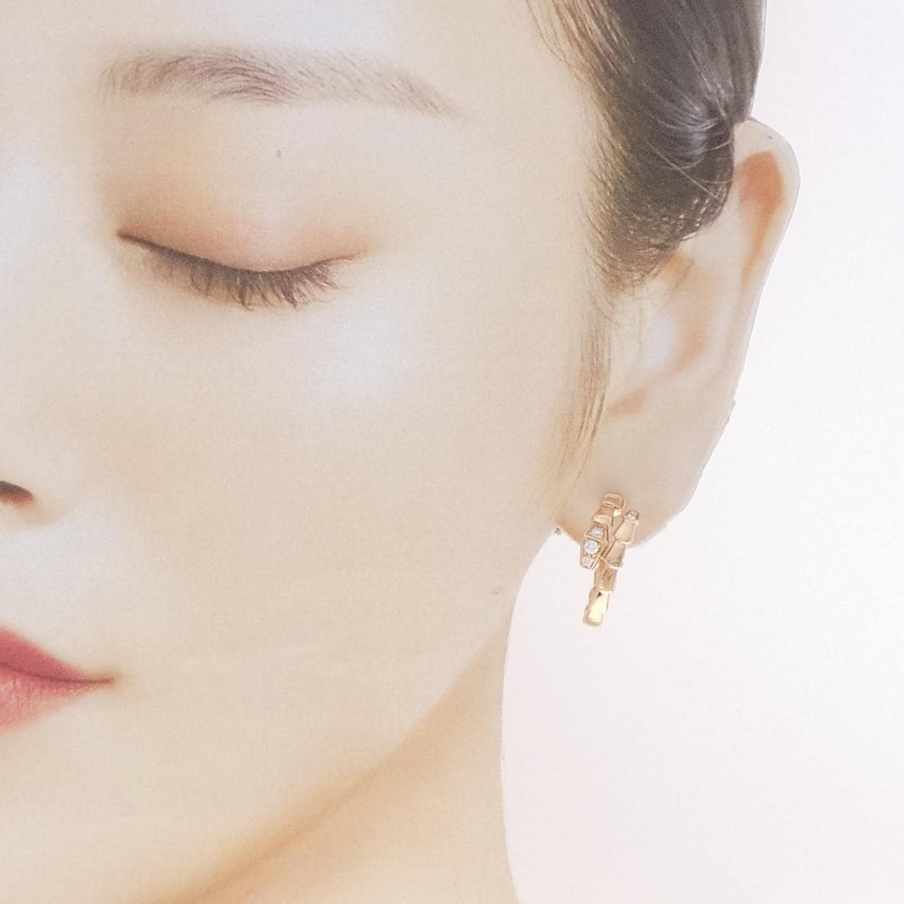 ブルガリ セルペンティ ヴァイパー ピアス