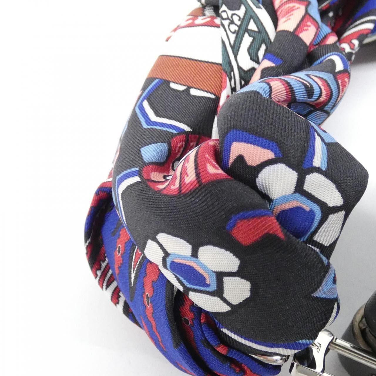 ルイヴィトン エピ(ワールドツアー) プティット マル M52051 ショルダーバッグ