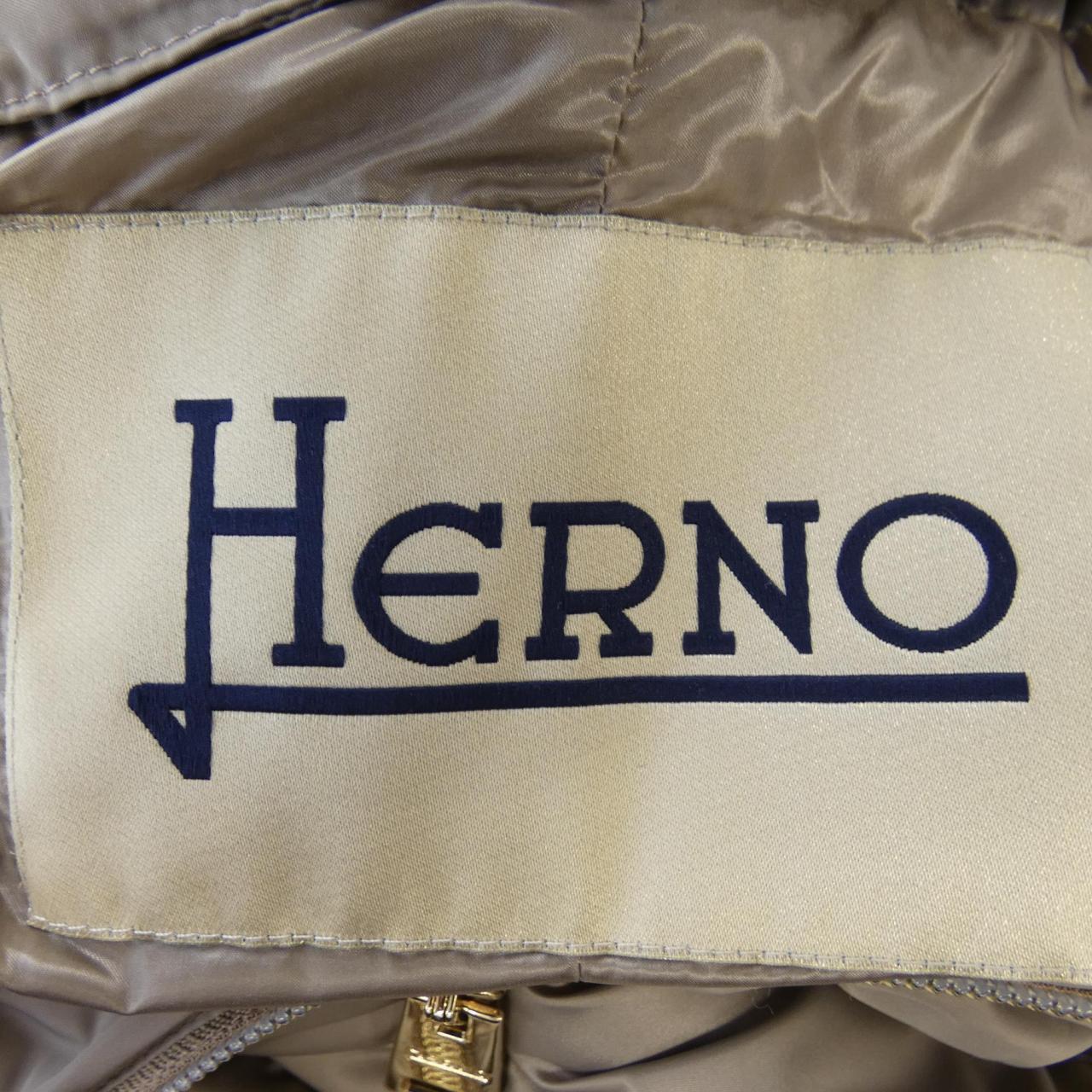 Herno羽絨大衣