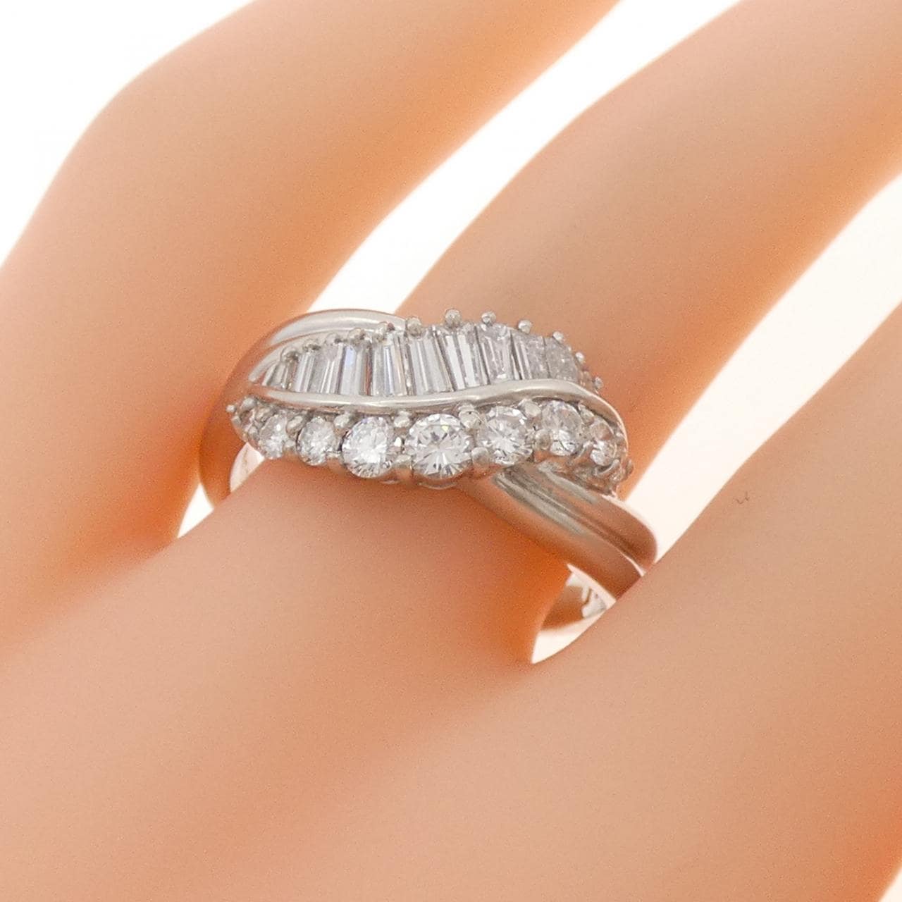 PT900 ダイヤモンド リング 1.01CT