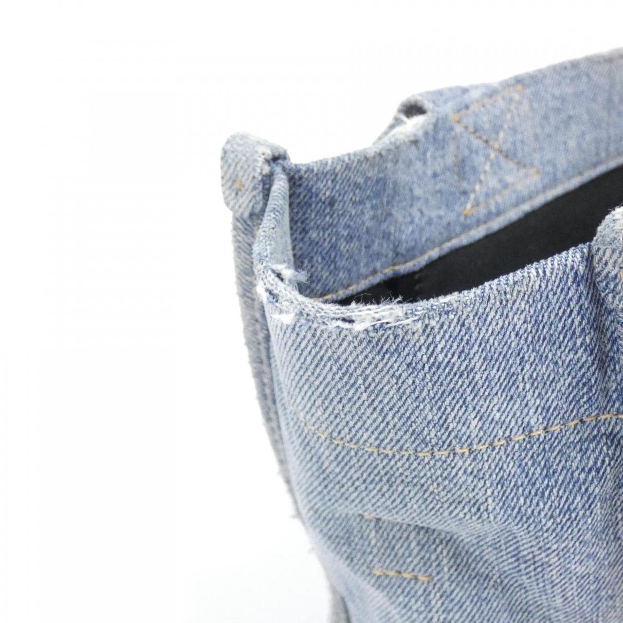 バレンシアガ ハードウェア 671402 2109Y バッグ