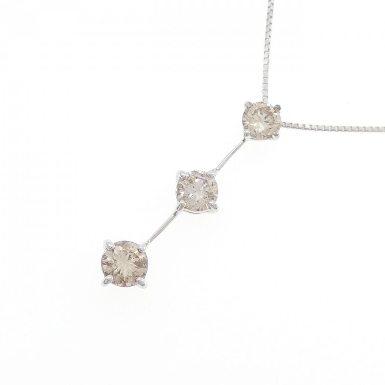 K18WG スリーストーン ダイヤモンド ネックレス 1.00CT