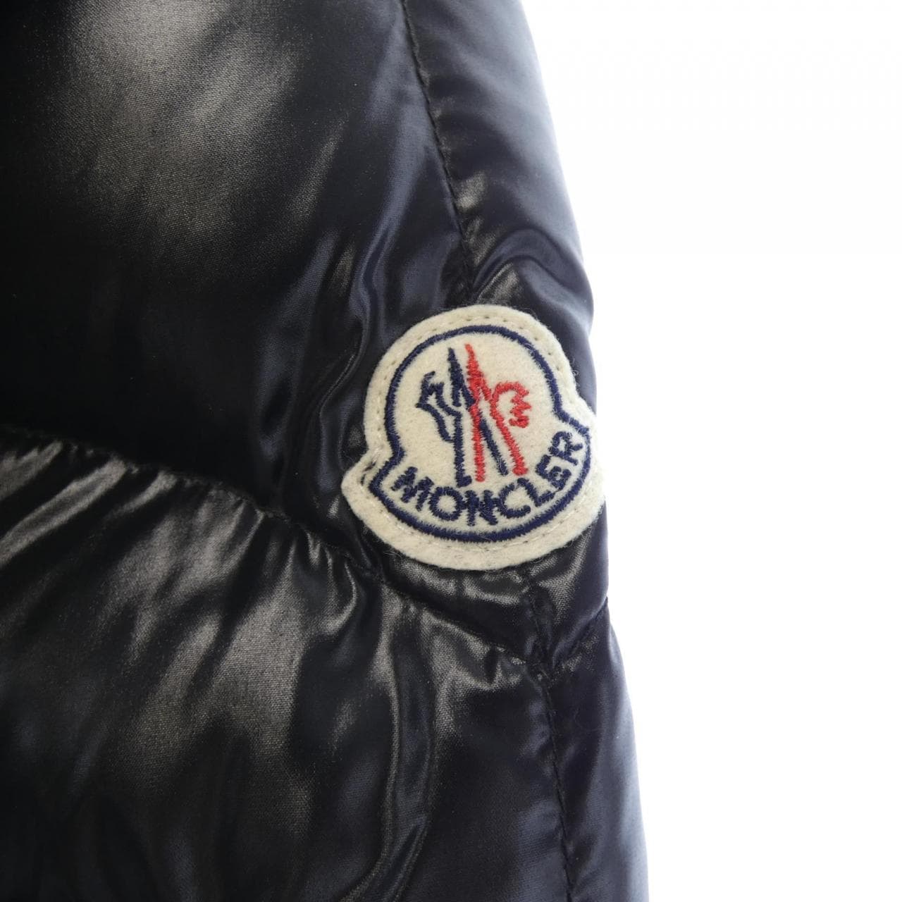 モンクレール MONCLER AKEBIA ダウンジャケット