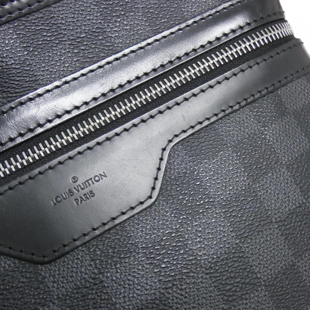 ルイヴィトン ダミエ グラフィット トマス N58028 ショルダーバッグ