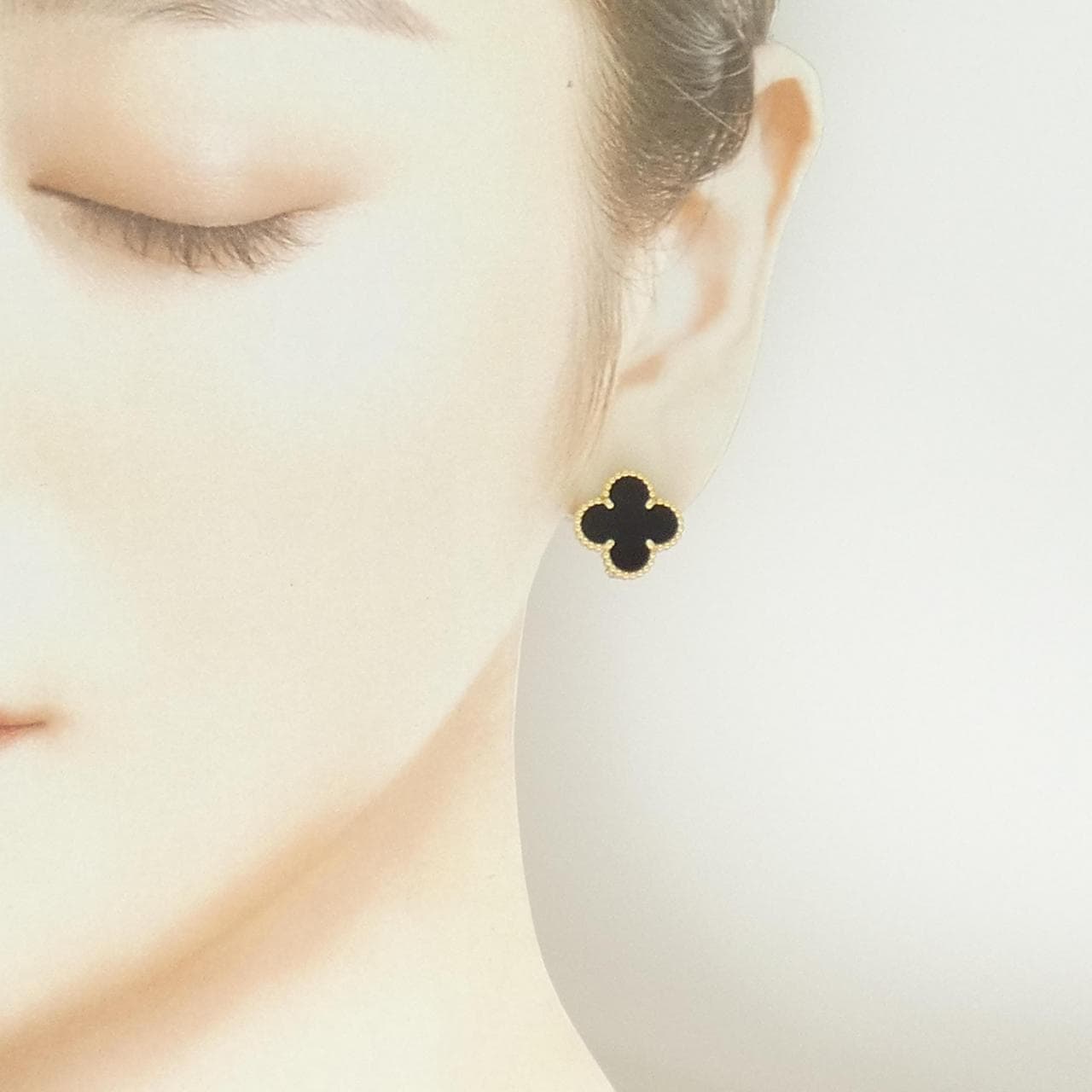 ヴァンクリーフ&アーペル ヴィンテージアルハンブラ ピアス