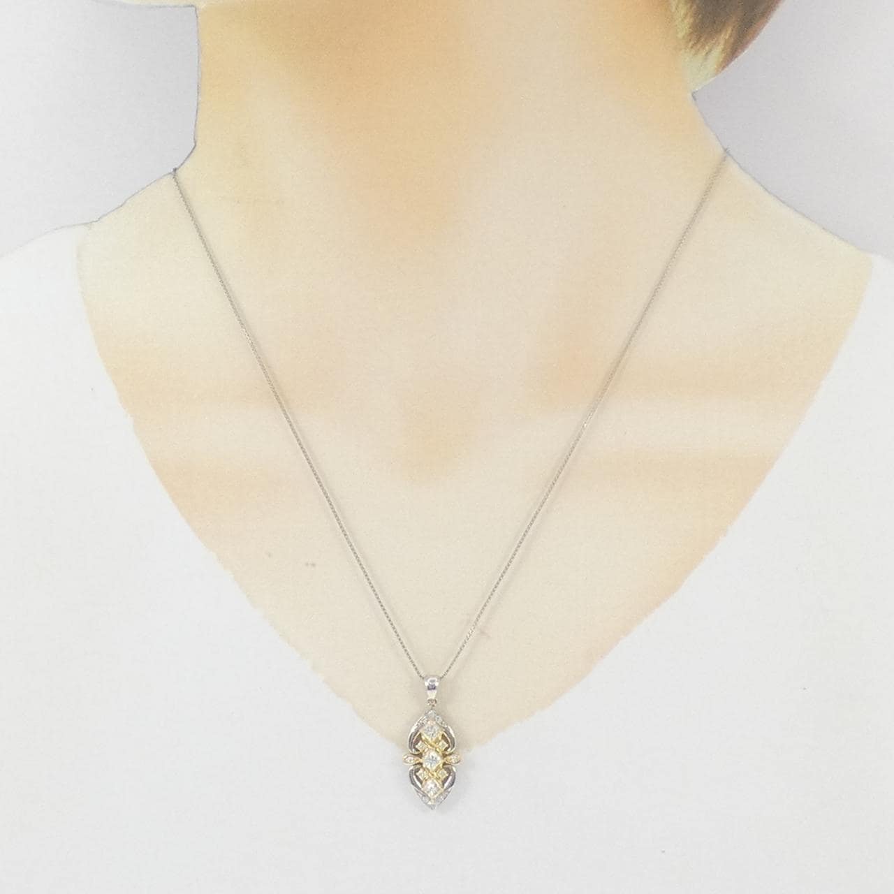 PT900/K18YG/PT850 ダイヤモンド ネックレス 0.65CT