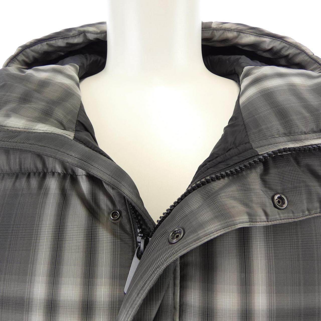 バーバリー BURBERRY 81102261 ダウンジャケット