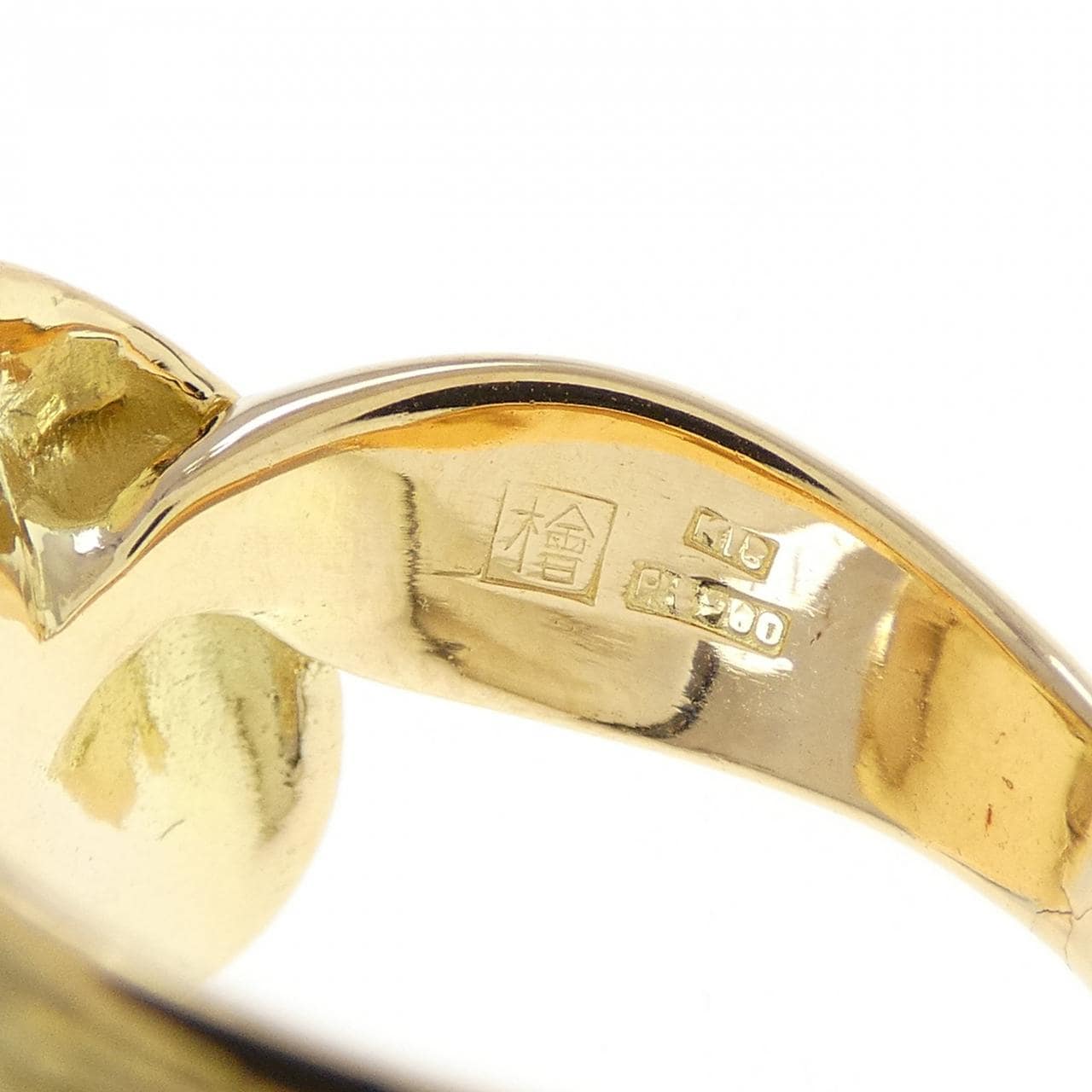 菱角藍寶石戒指