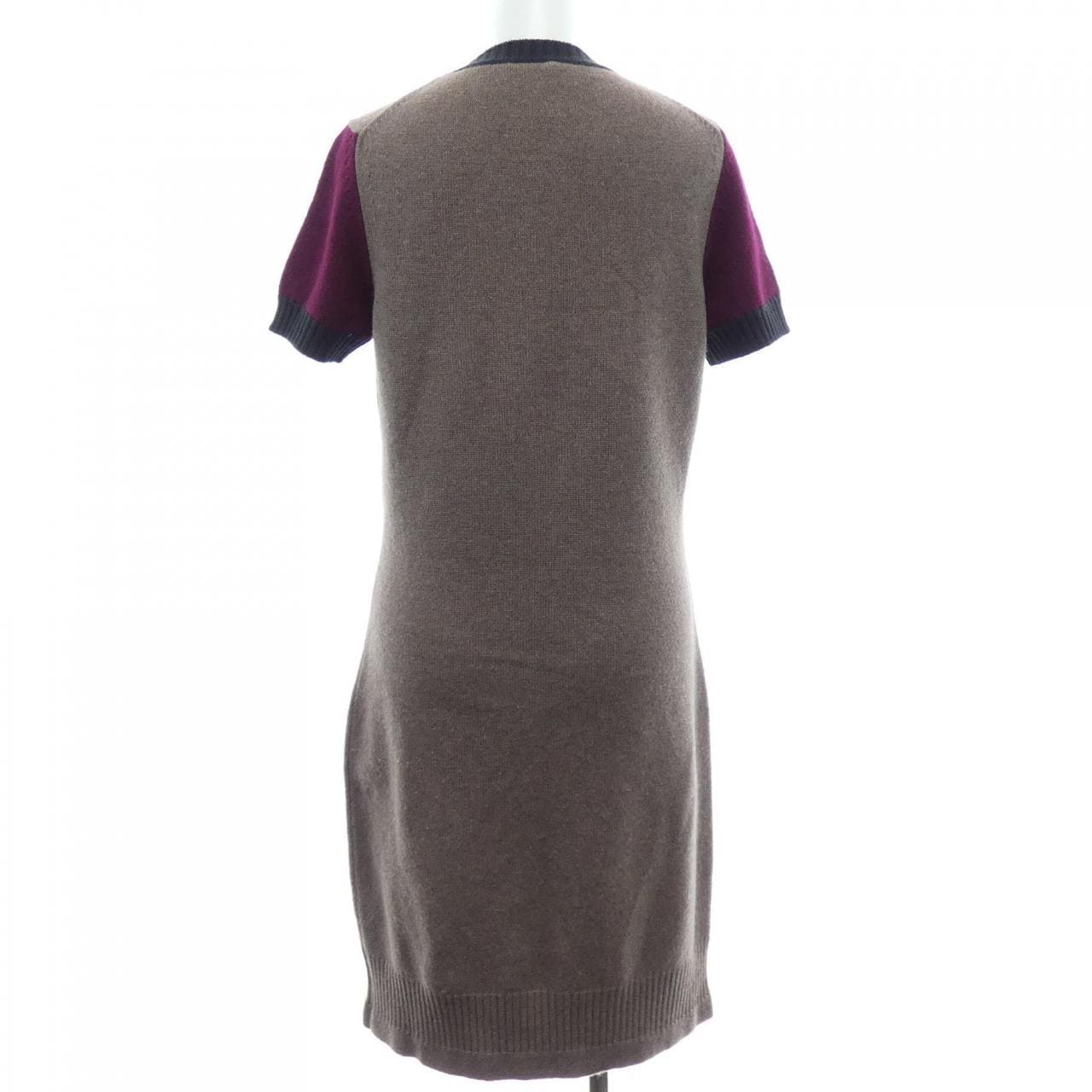 シャネル CHANEL ターンロック P42136K03185 ワンピース